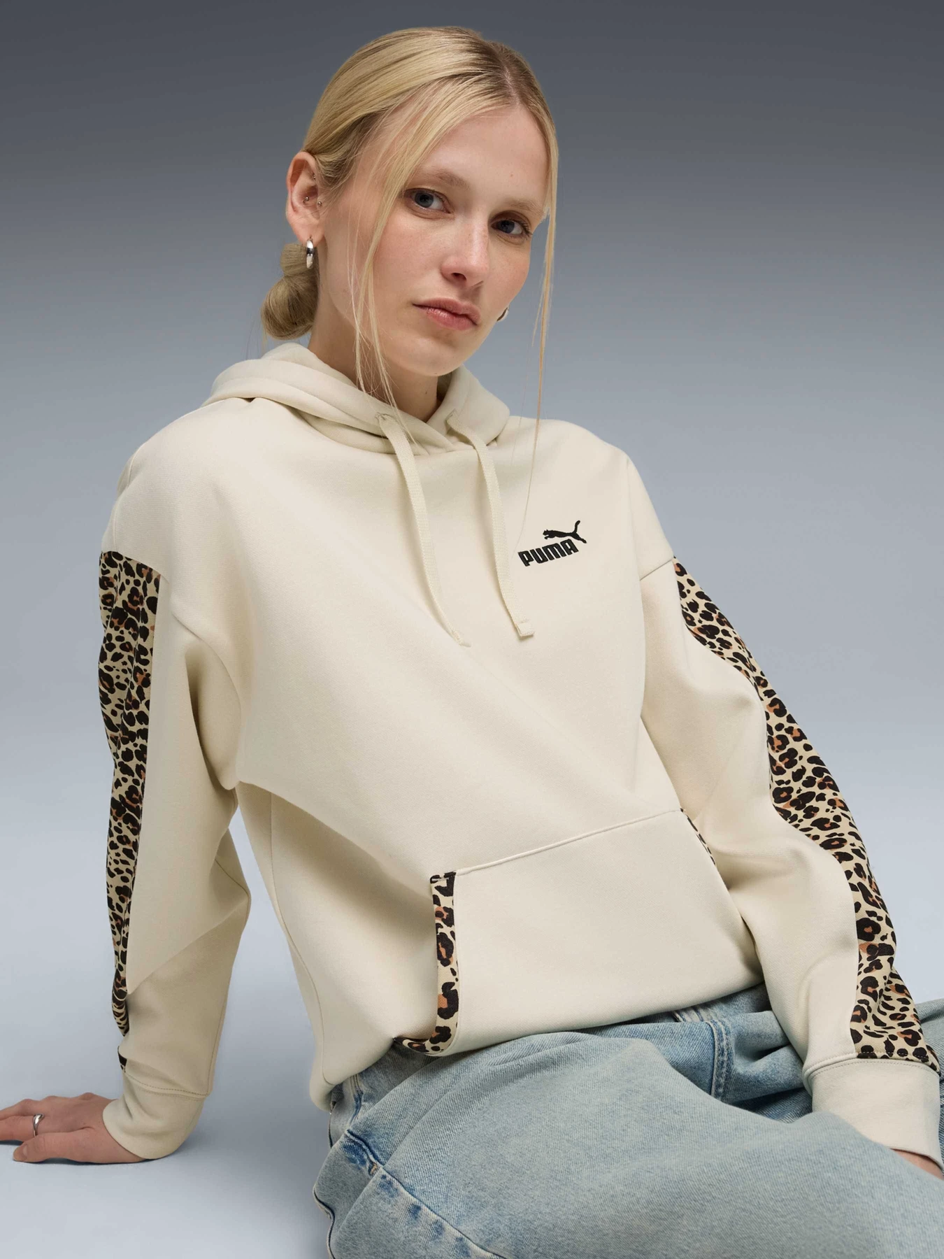 Худі та світшоти PUMA Ess Graphic Animal Hoodie модель 688084 Худі та світшоти PUMA Ess Graphic Animal Hoodie модель 688084 Фото
