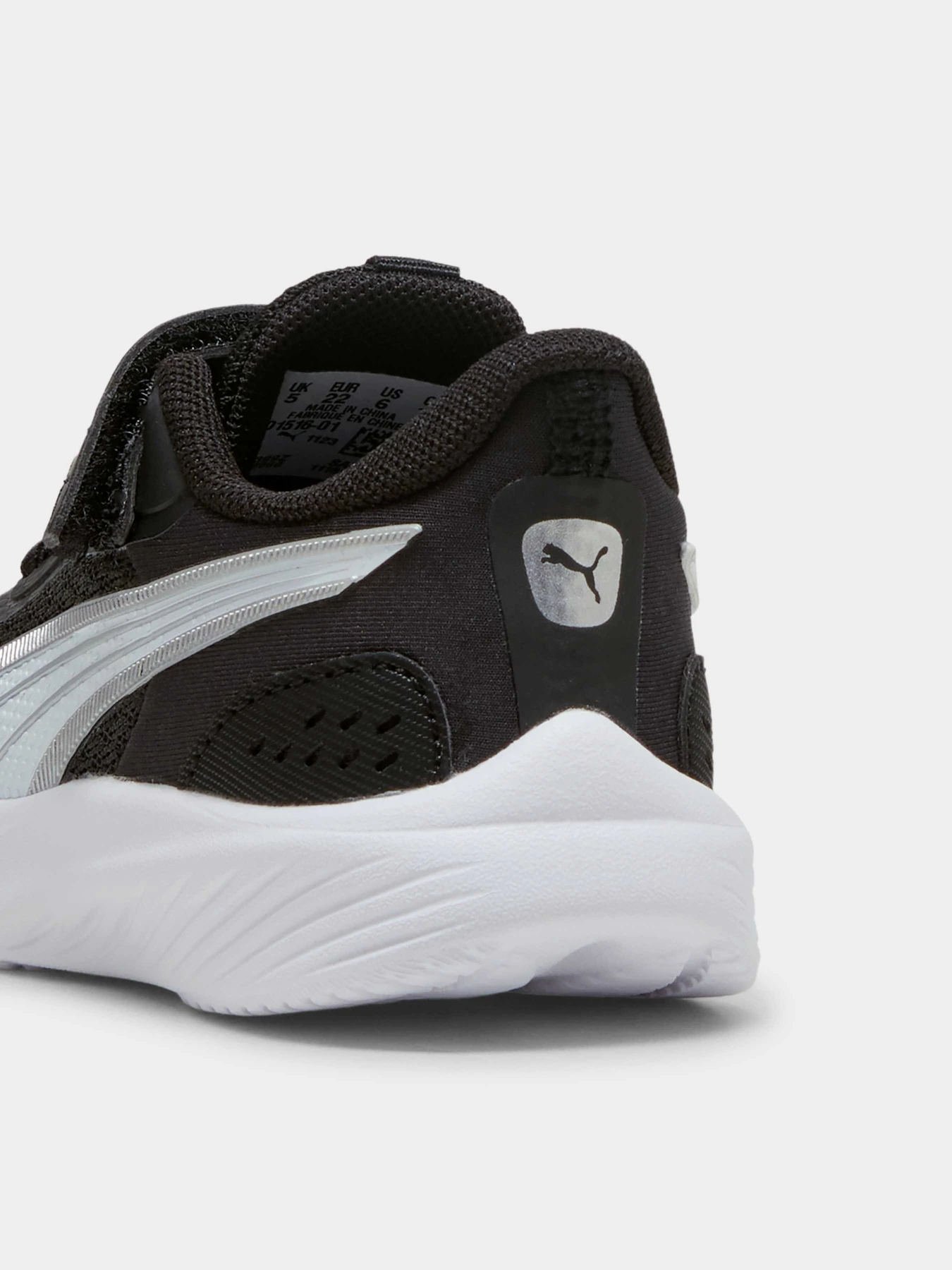 Кросівки PUMA Pounce Ac+ Inf модель 401516 Кросівки PUMA Pounce Ac+ Inf модель 401516 Фото