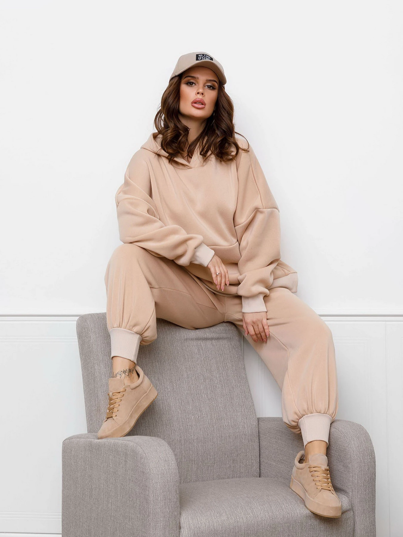 Костюмы ISSA Plus модель 12305_beige Фото