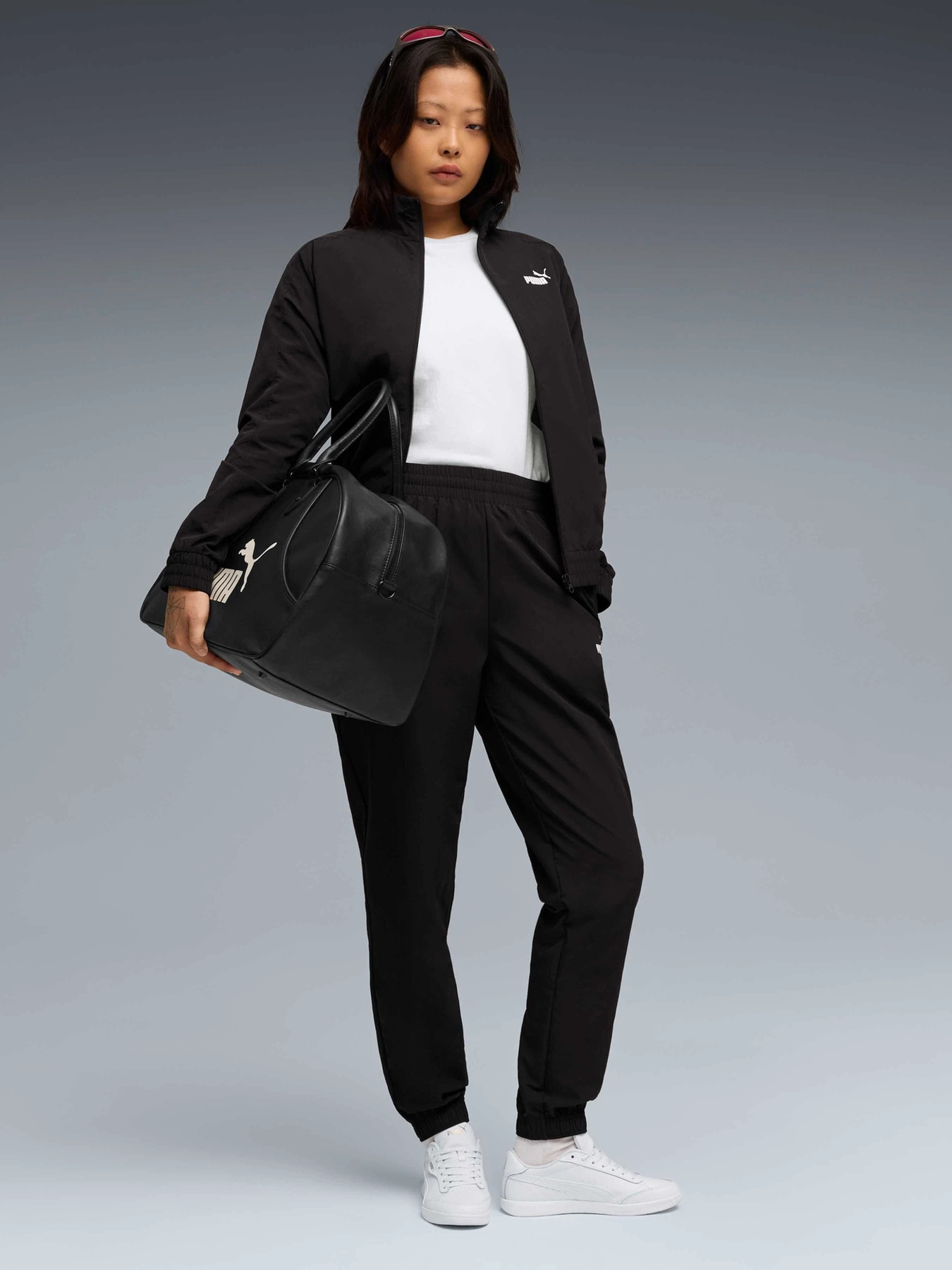 Костюми PUMA Woven Tracksuit модель 688163 Костюми PUMA Woven Tracksuit модель 688163 Фото