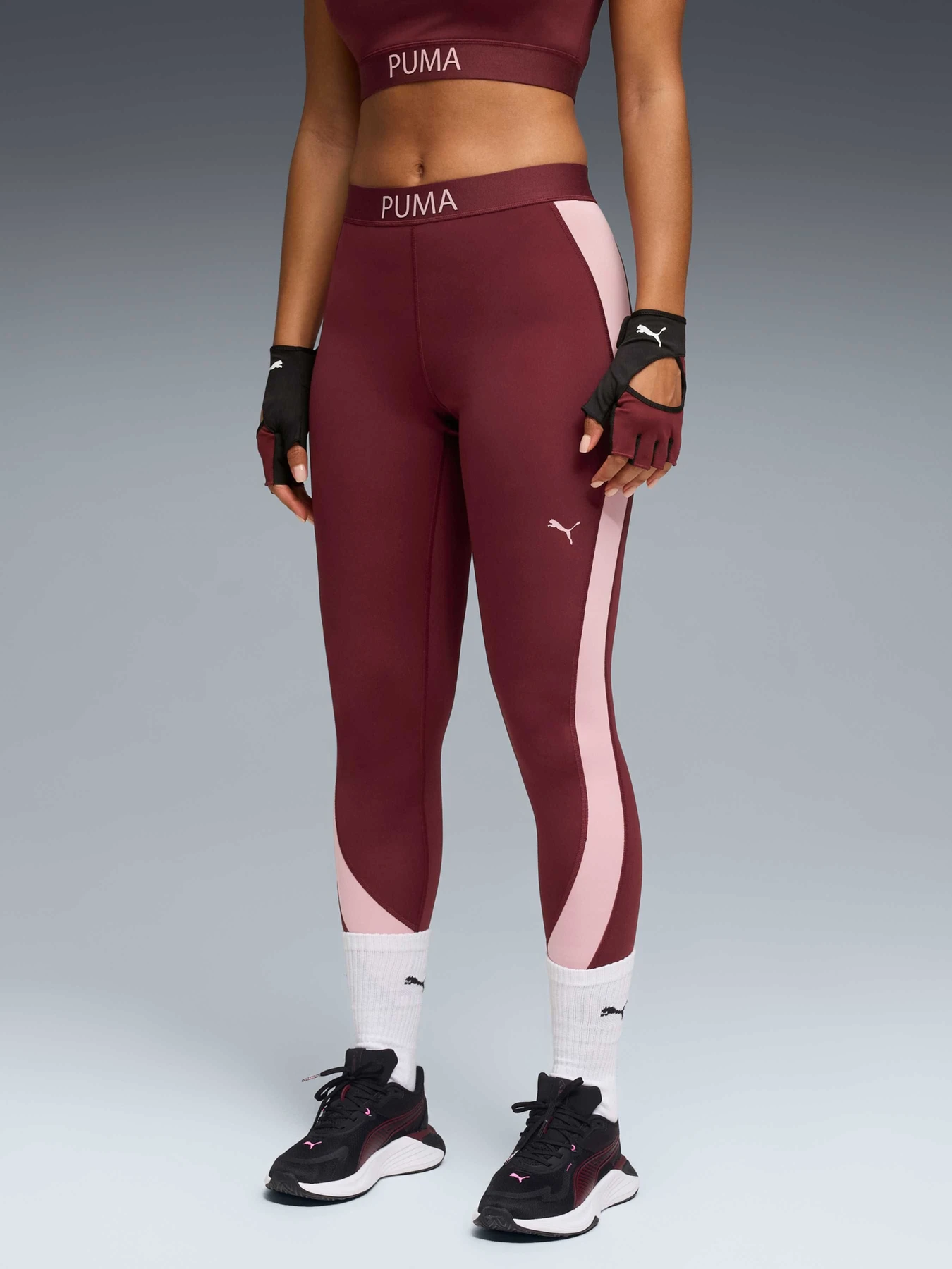 Брюки PUMA W Strong Cb Tight модель 526679 Брюки PUMA W Strong Cb Tight модель 526679 Фото