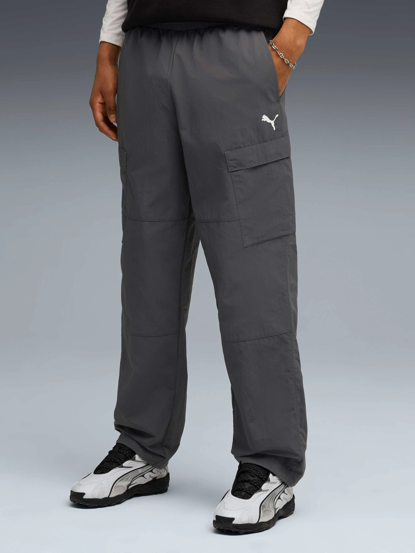 Брюки PUMA Wardrobe Ess Cargo Pants модель 629653 Брюки PUMA Wardrobe Ess Cargo Pants модель 629653 Фото