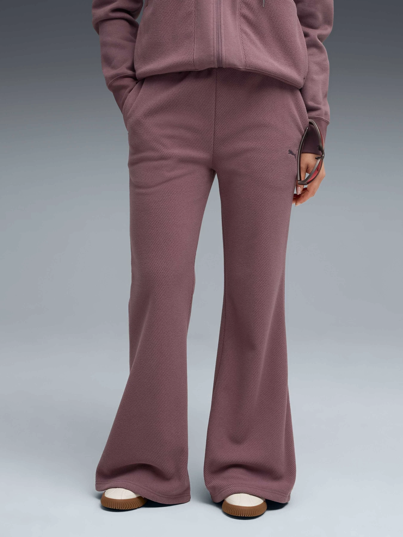 Брюки PUMA Her Straight Pants модель 688158 Брюки PUMA Her Straight Pants модель 688158 Фото