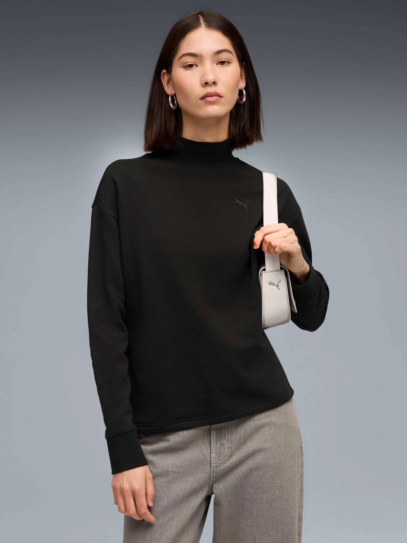 Свитры и кардиганы PUMA Her Relaxed Crew Fl модель 688152 Фото