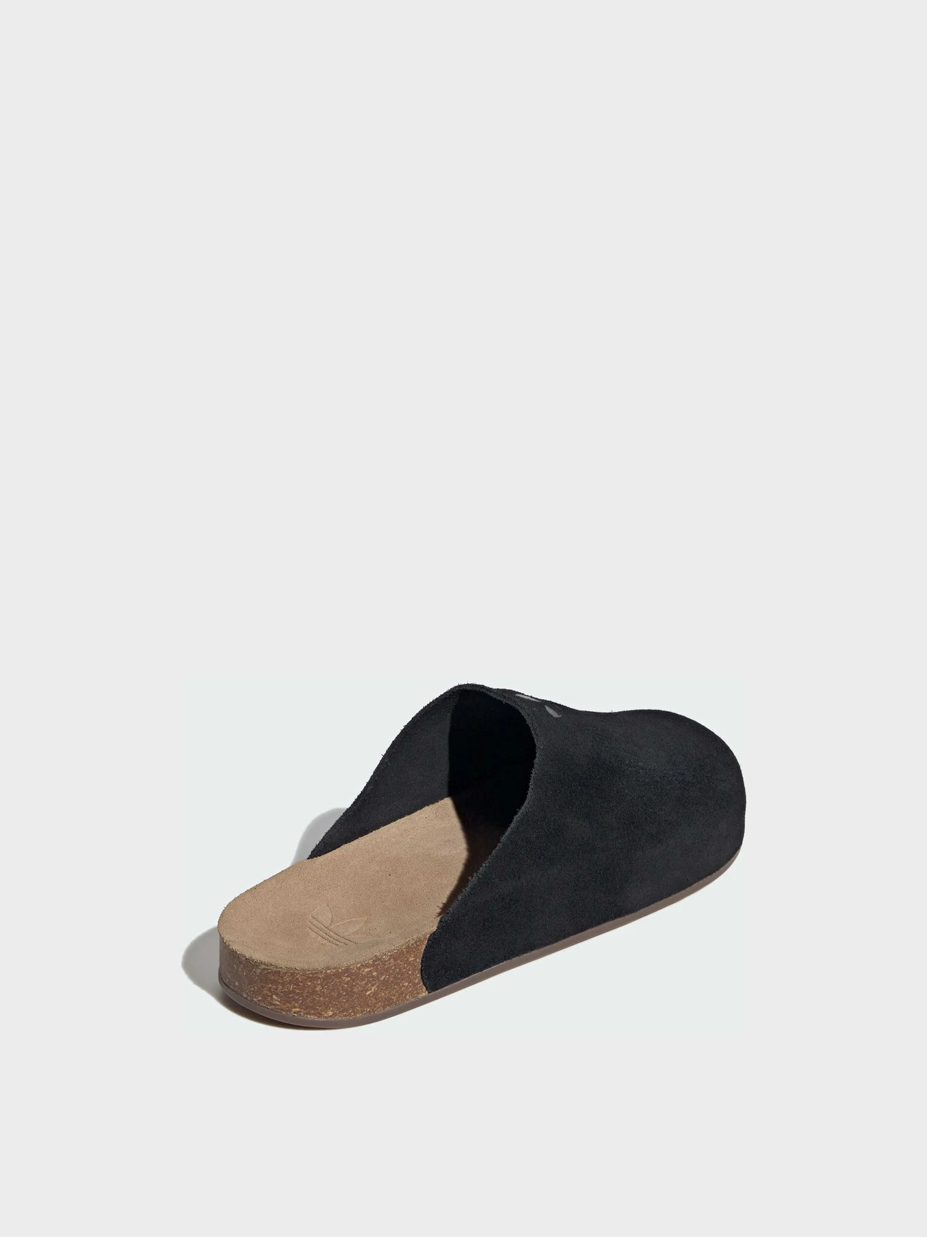 Шлёпанцы Adidas модель JQ4367 Шлёпанцы Adidas модель JQ4367 Фото
