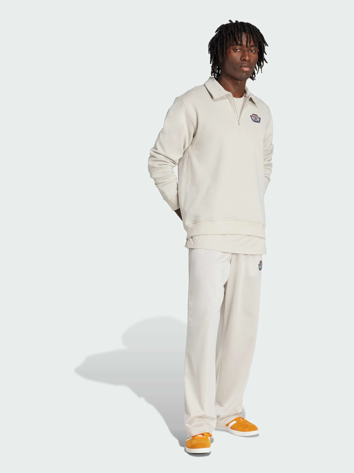 Худі та світшоти Adidas Graphics модель JX8172 Худі та світшоти Adidas Graphics модель JX8172 Фото