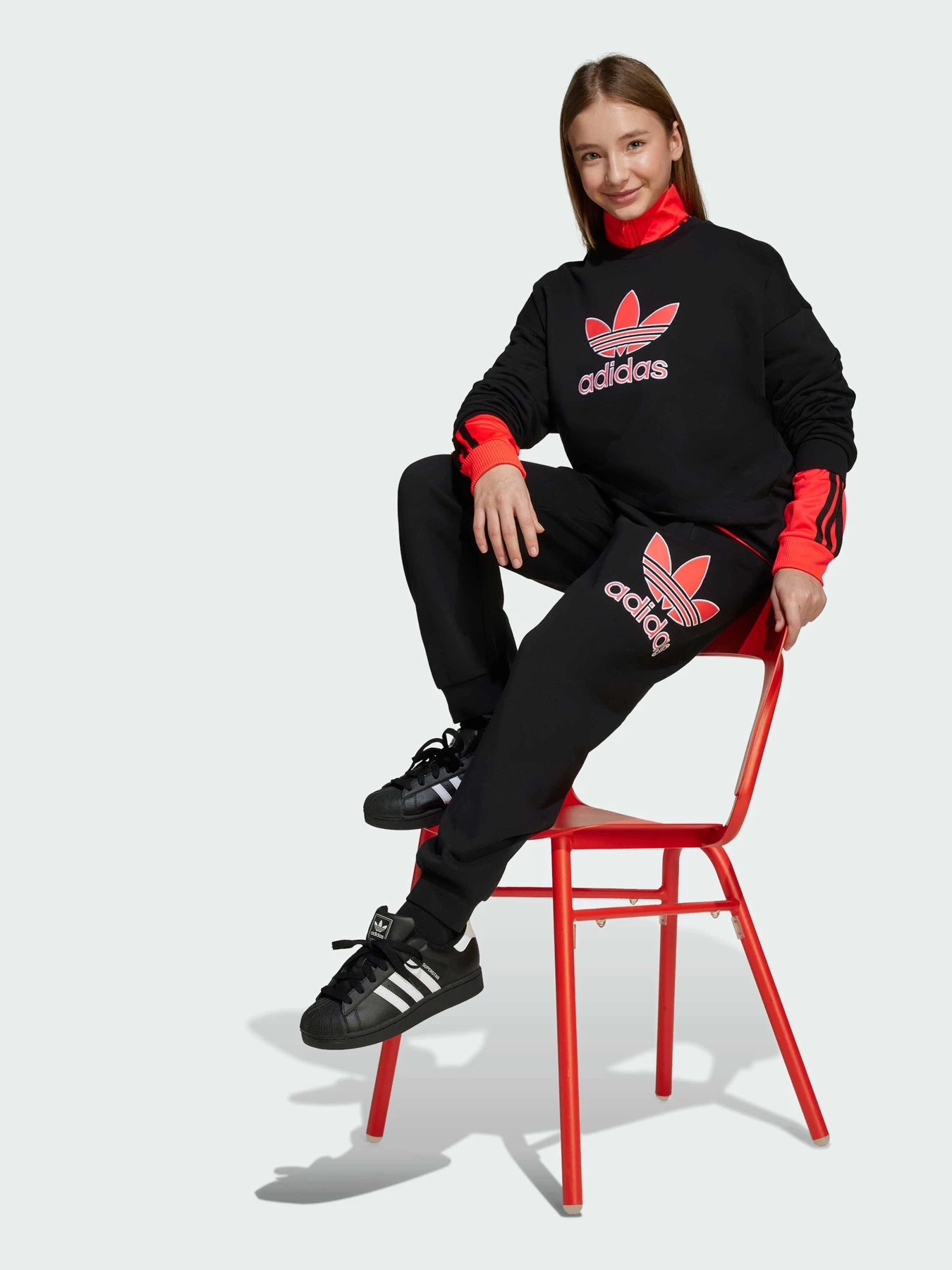 Брюки Adidas Adicolor модель JV7781 Фото