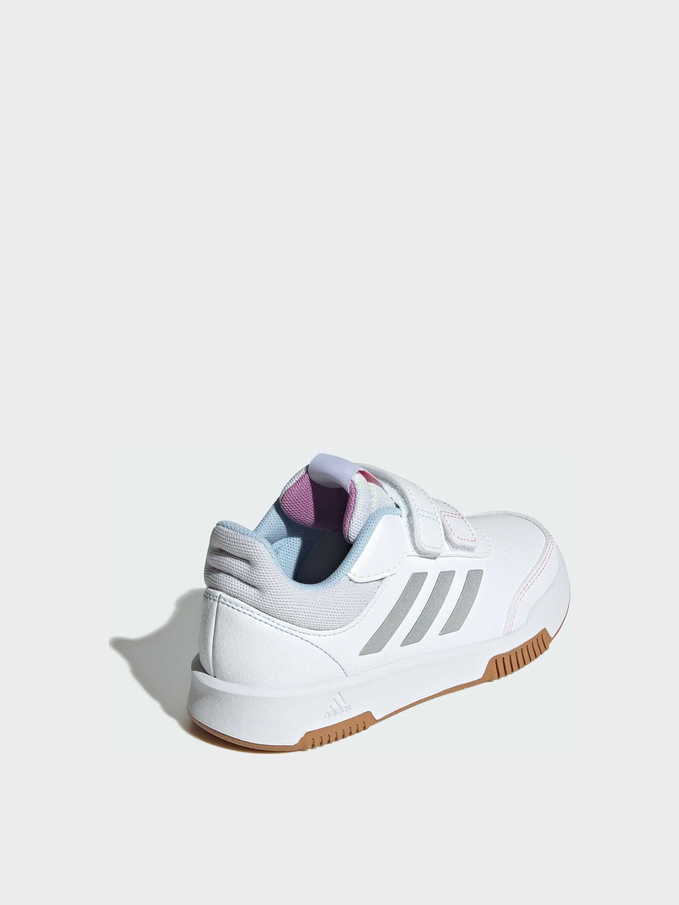 Кроссовки Adidas модель JQ2870 Кроссовки Adidas модель JQ2870 Фото