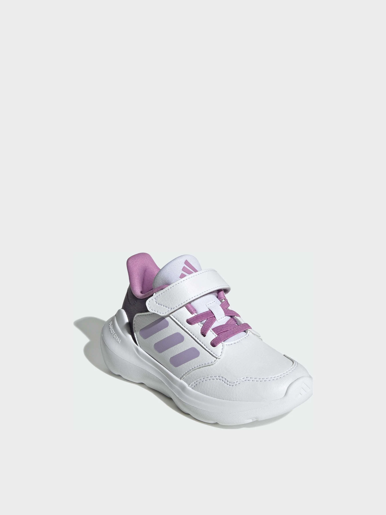 Кроссовки Adidas модель JR6082 Кроссовки Adidas модель JR6082 Фото