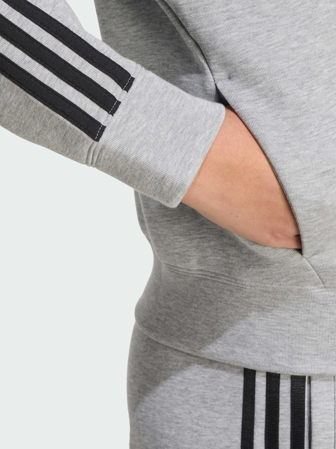 Худі та світшоти Adidas Adicolor модель JY2620 Худі та світшоти Adidas Adicolor модель JY2620 Фото