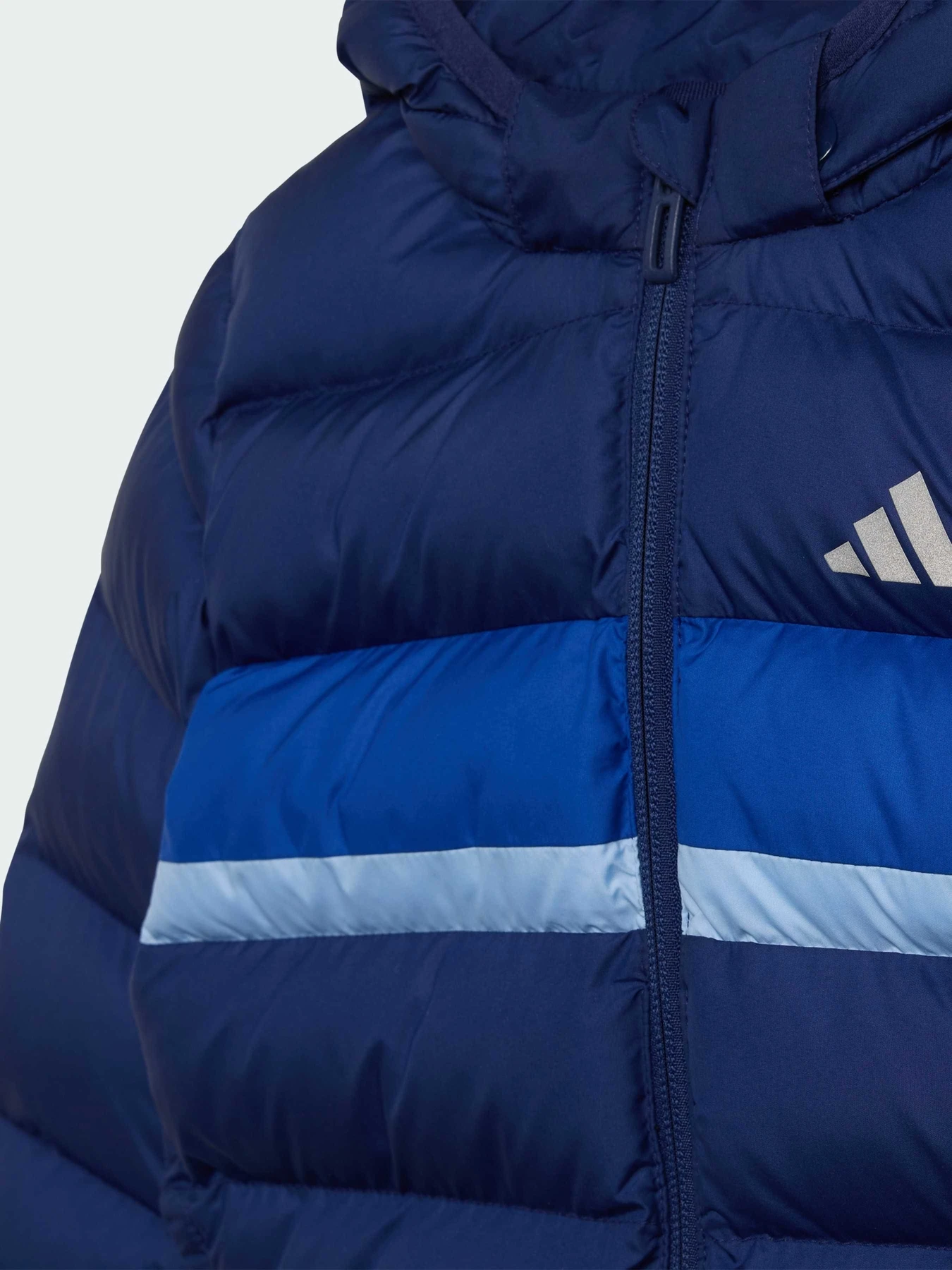 Куртки и дубленки Adidas модель JL7392 Куртки и дубленки Adidas модель JL7392 Фото