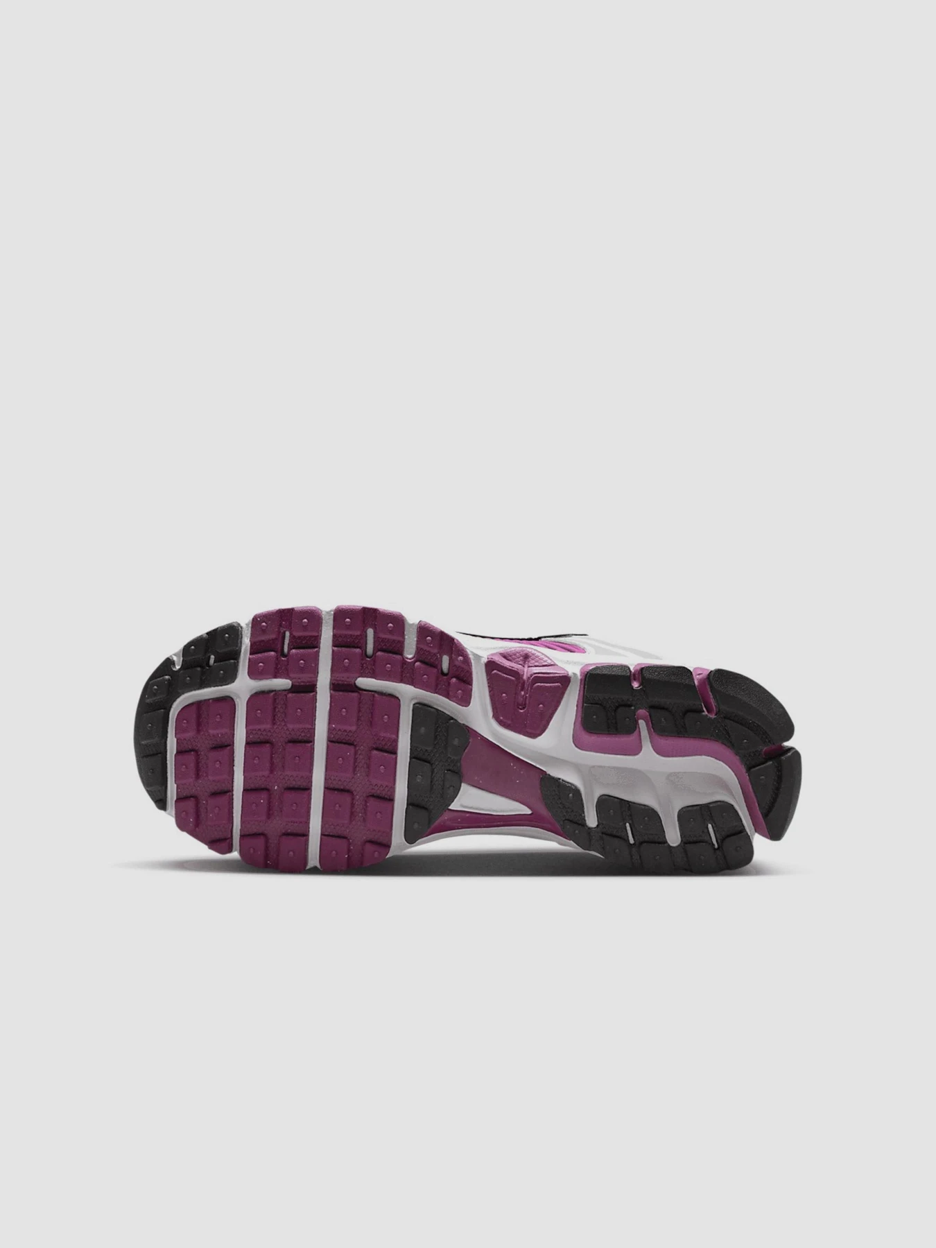 Кросівки NIKE Zoom Vomero 5 Gs модель HF6998-102 Кросівки NIKE Zoom Vomero 5 Gs модель HF6998-102 Фото