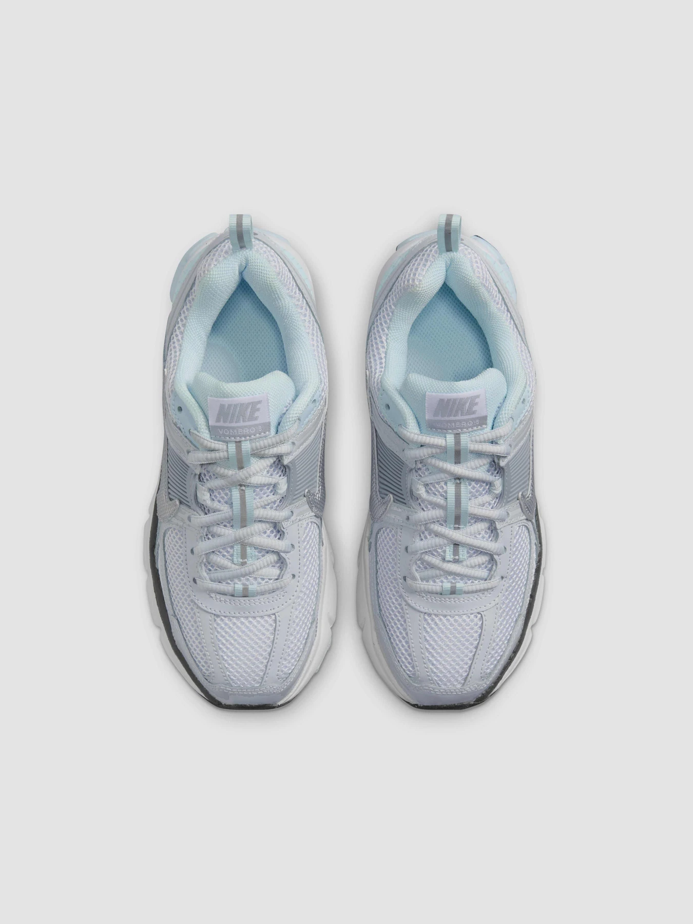 Кроссовки NIKE Zoom Vomero 5 Gs модель HQ3255-043 Фото
