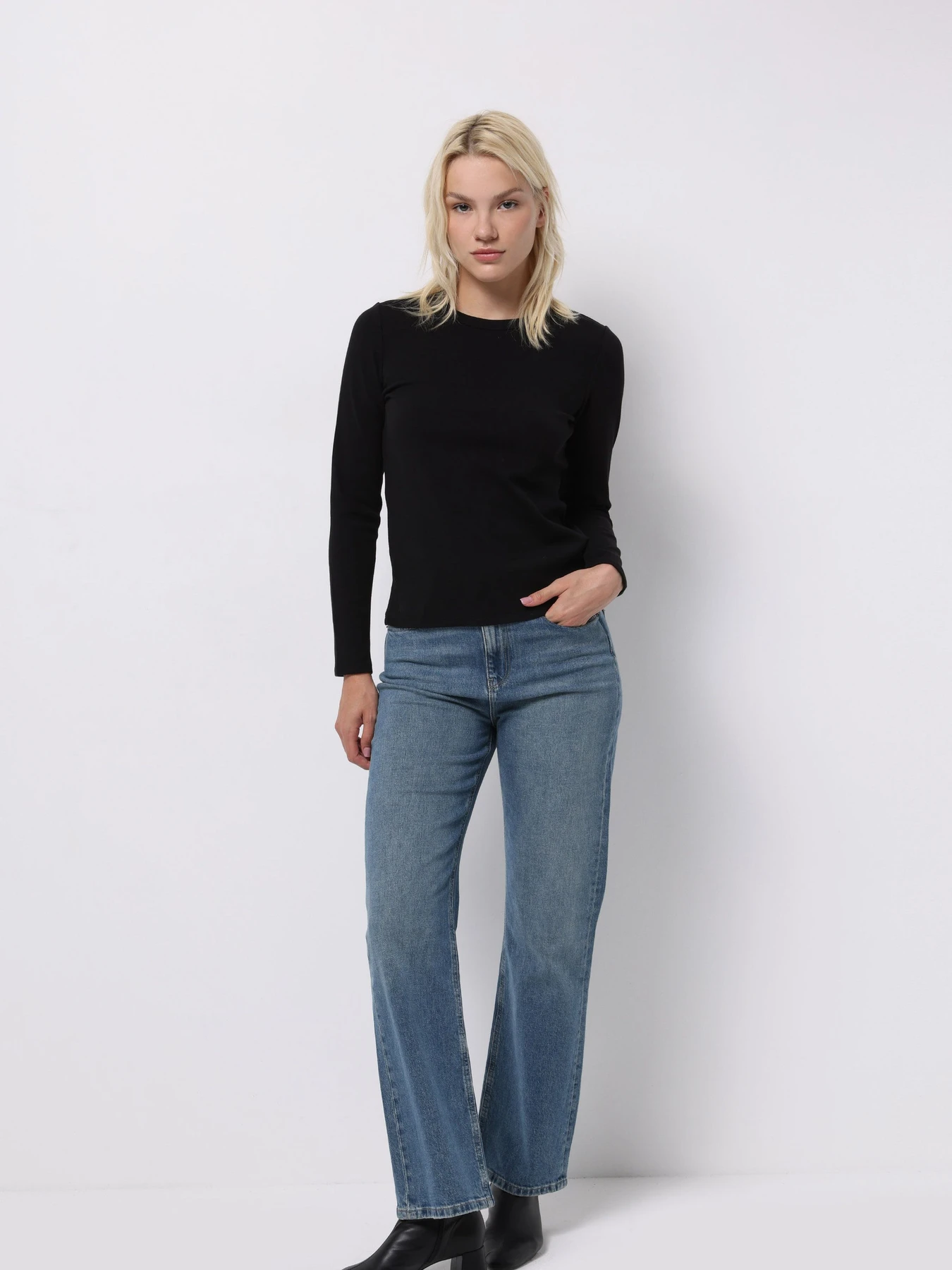 Худи и свитшоты Colin’s модель CL1076452_Q1.V1_BLK Фото