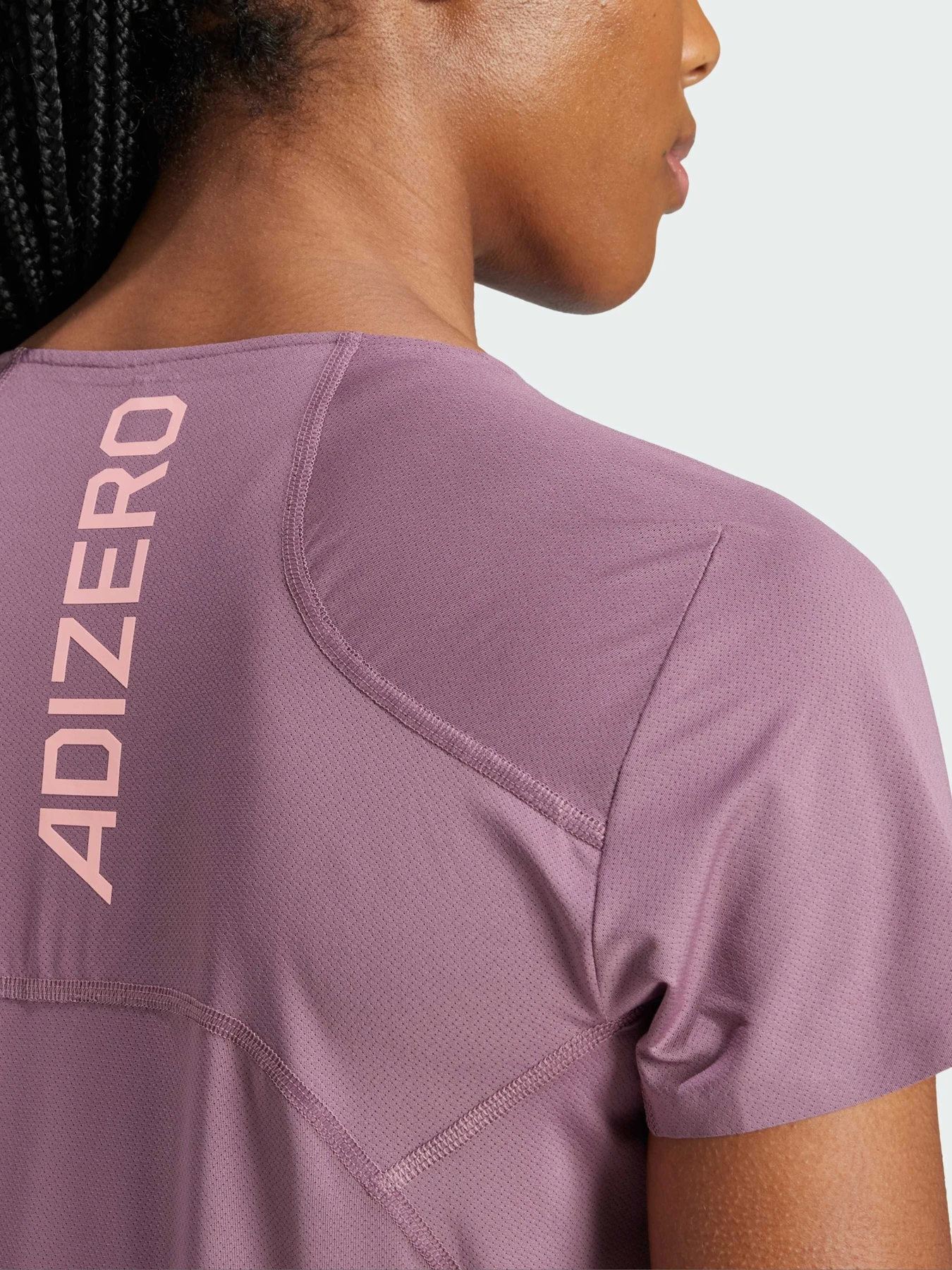 Футболки і поло Adidas adizero модель IM8582 Футболки і поло Adidas adizero модель IM8582 Фото