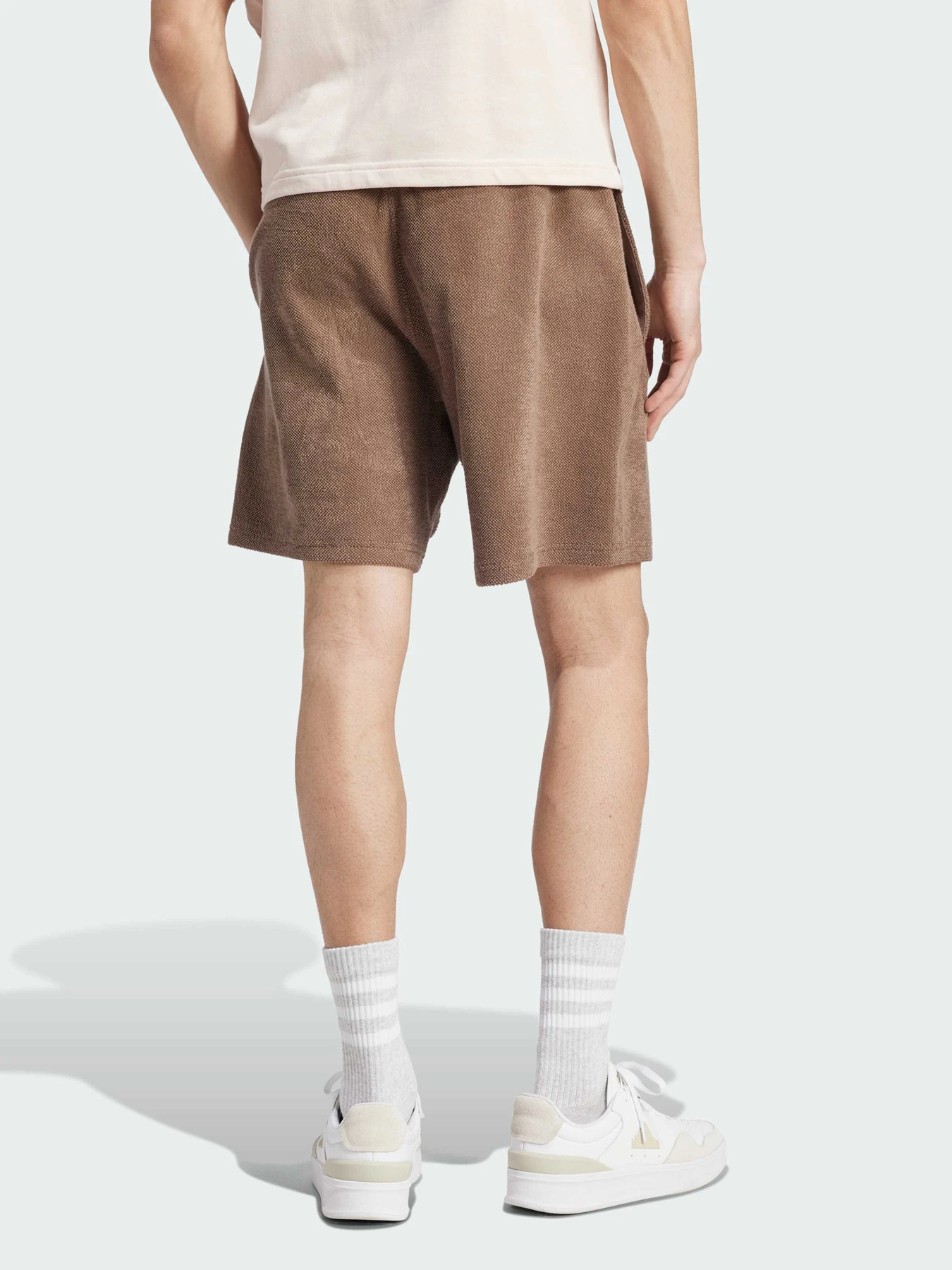 Шорти Adidas модель IY6580 Шорти Adidas модель IY6580 Фото