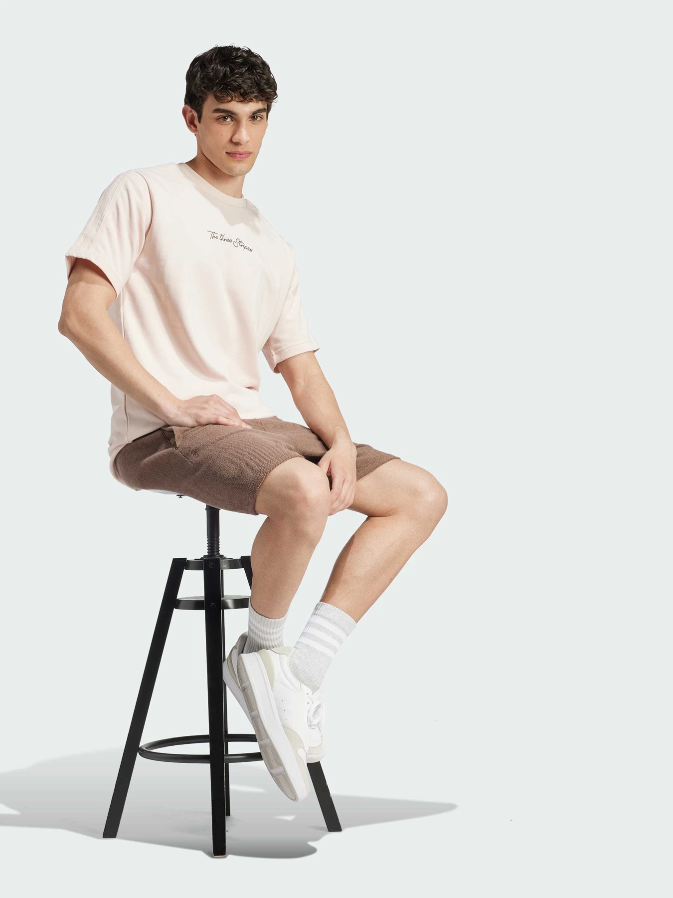 Шорти Adidas модель IY6580 Шорти Adidas модель IY6580 Фото