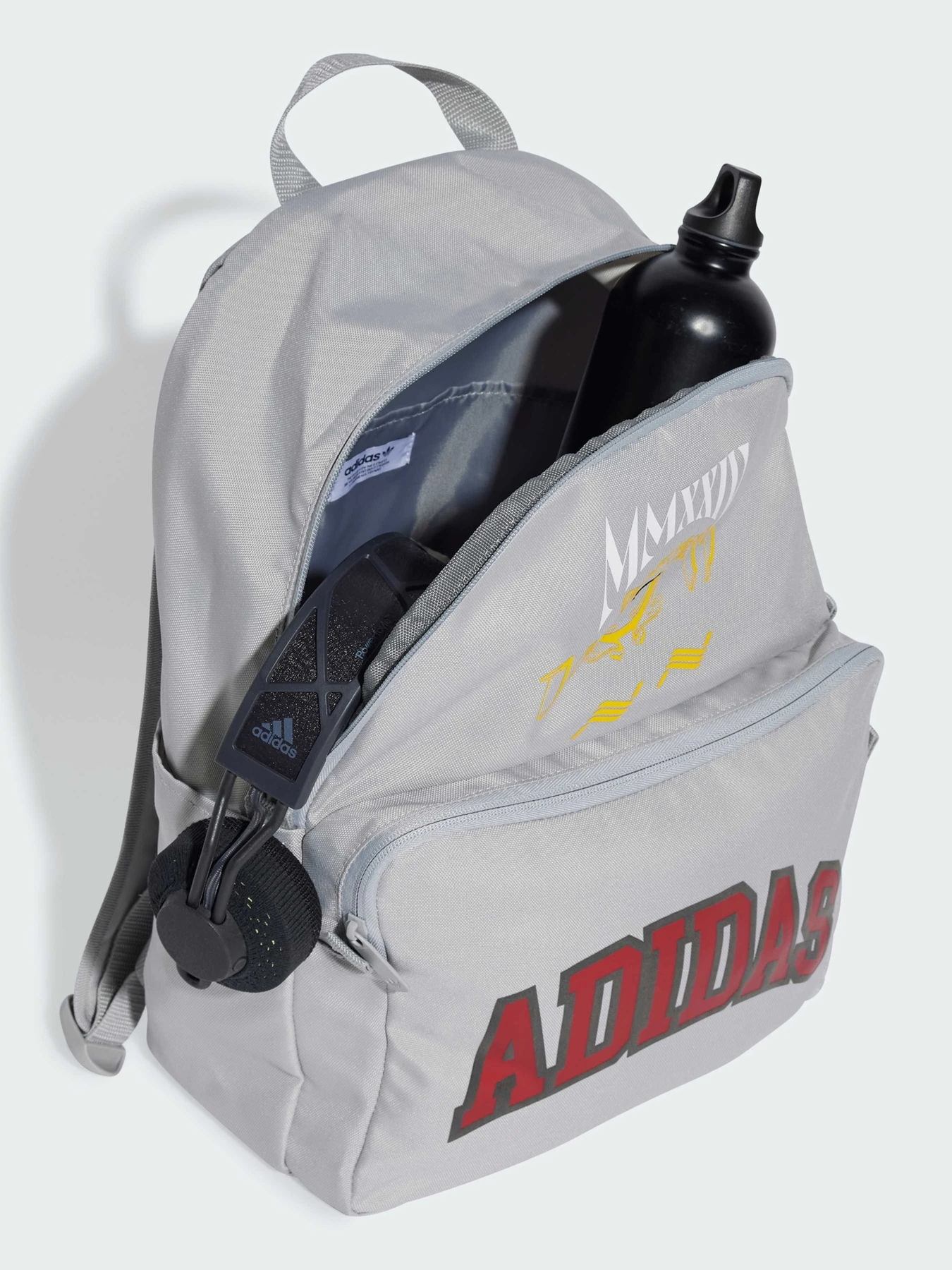 Рюкзаки Adidas Graphics модель IX7478 Рюкзаки Adidas Graphics модель IX7478 Фото
