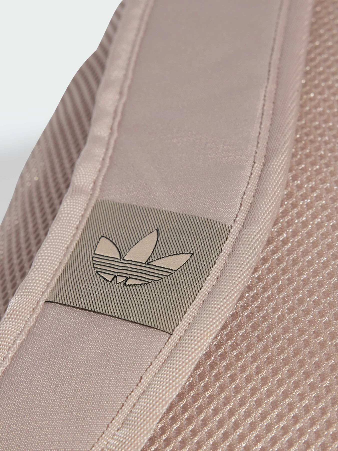 Рюкзаки Adidas Adicolor модель IX7502 Рюкзаки Adidas Adicolor модель IX7502 Фото