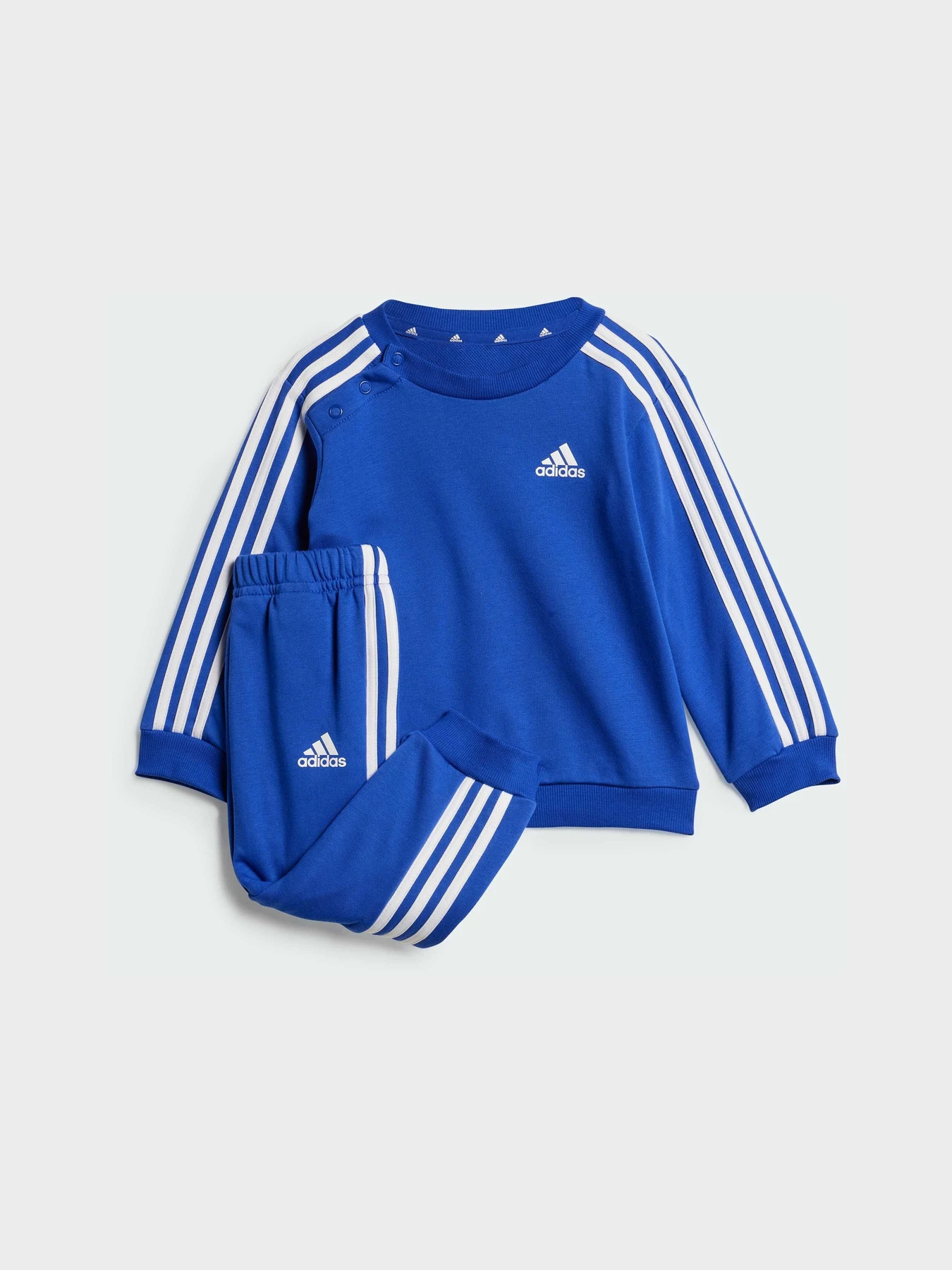 Костюмы Adidas модель IZ4986 Костюмы Adidas модель IZ4986 Фото