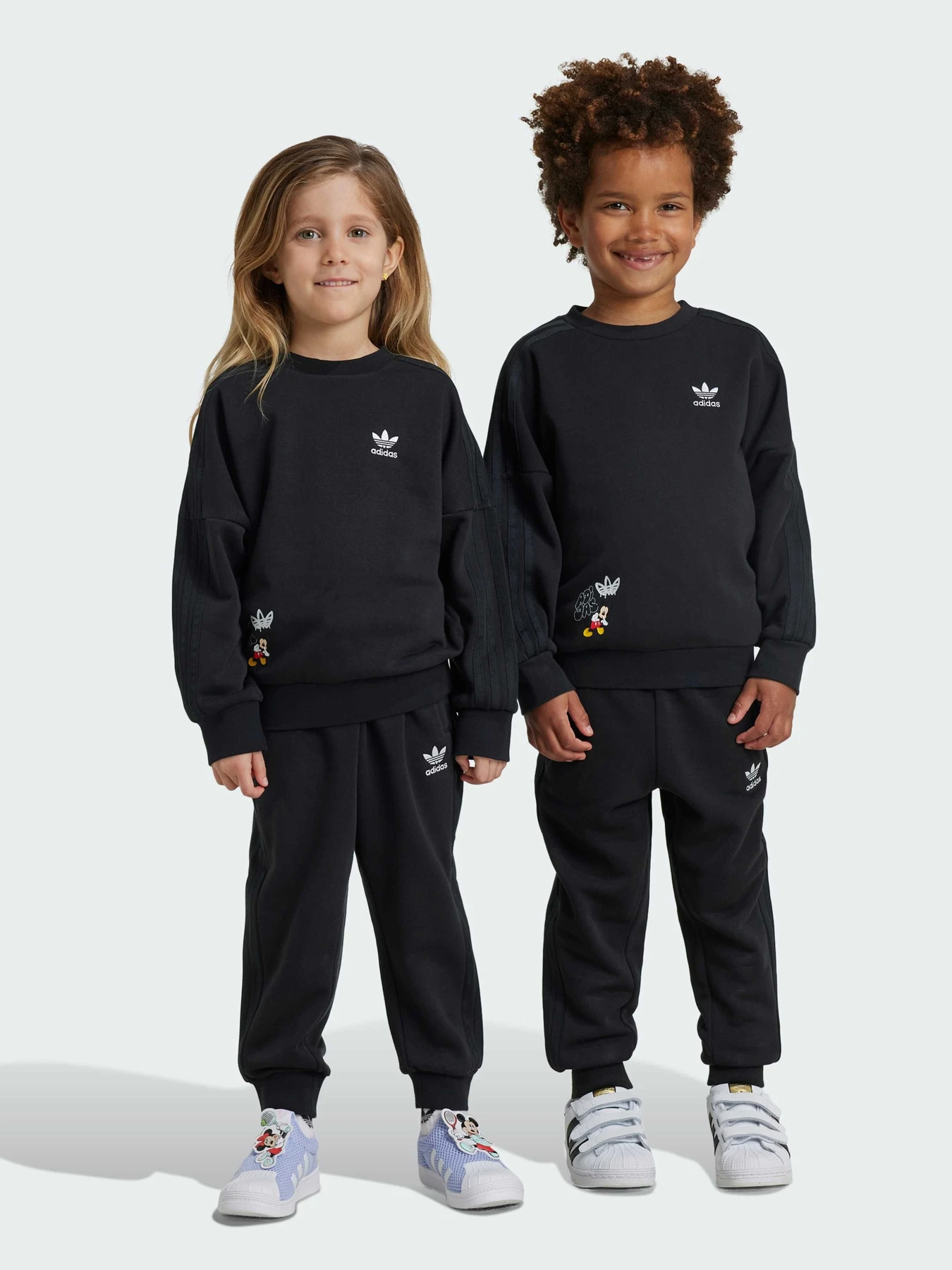 Костюмы Adidas x Disney модель IX6432 Костюмы Adidas x Disney модель IX6432 Фото