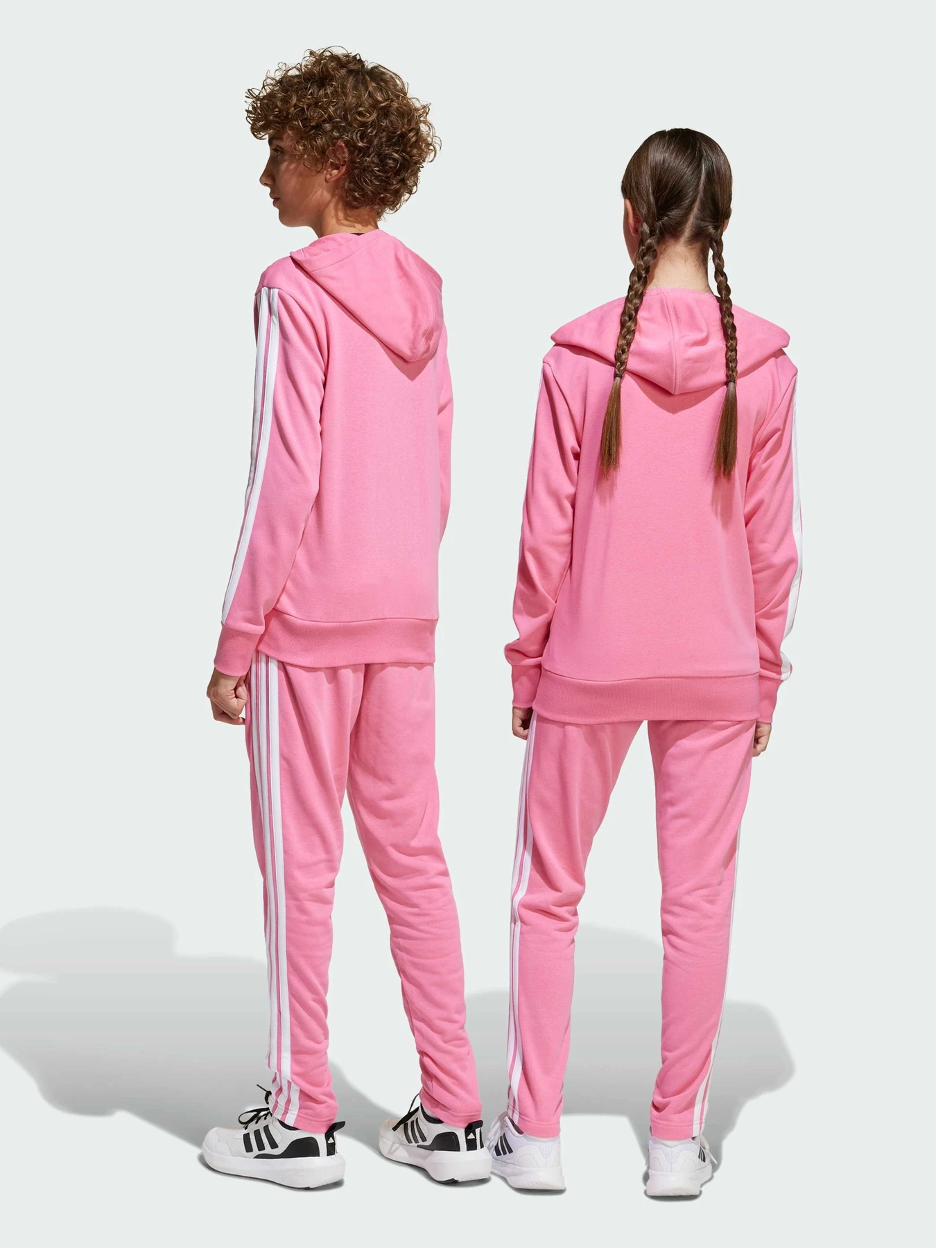 Костюмы Adidas модель JI6037 Костюмы Adidas модель JI6037 Фото