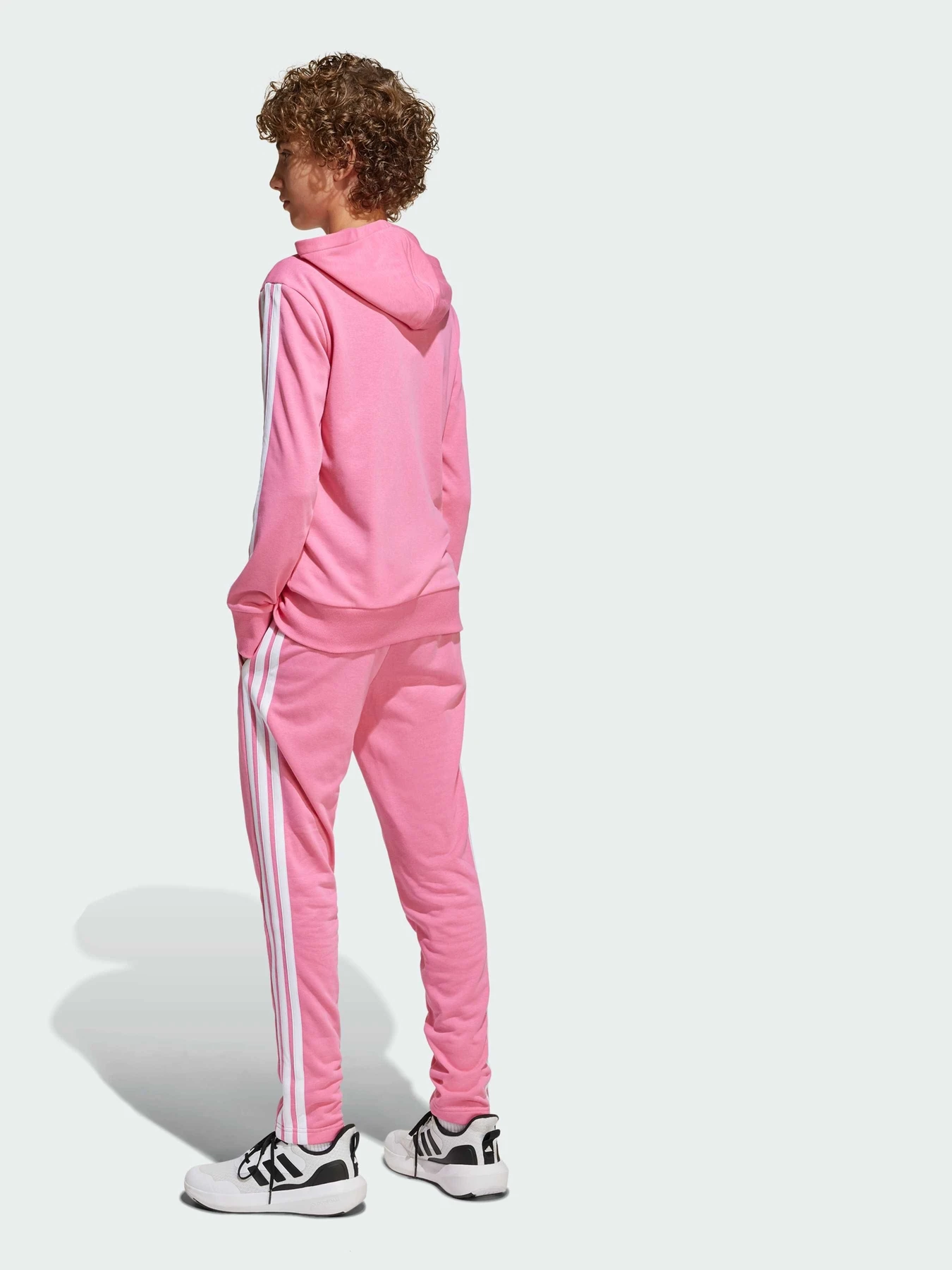 Костюмы Adidas модель JI6037 Костюмы Adidas модель JI6037 Фото