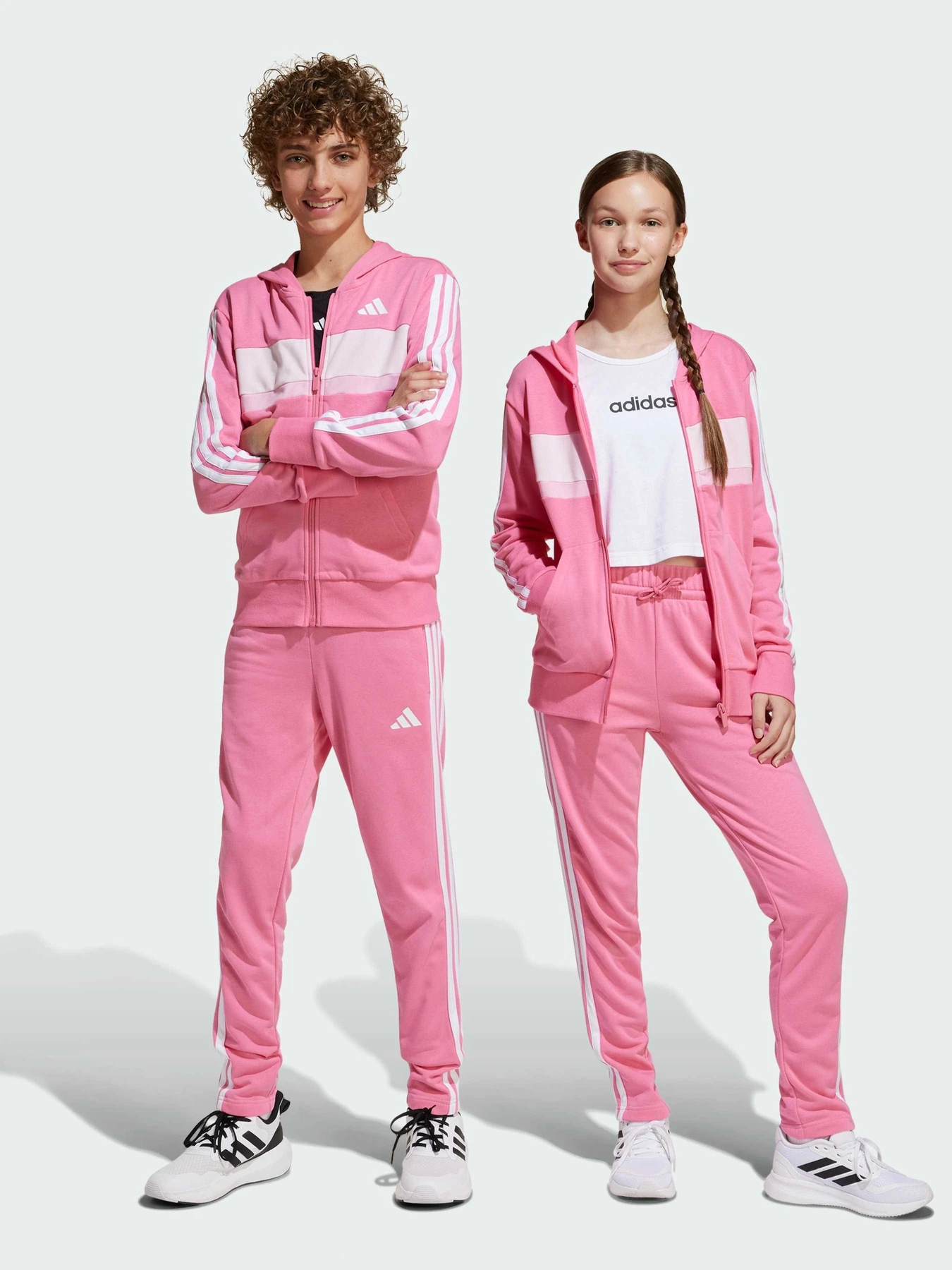Костюмы Adidas модель JI6037 Костюмы Adidas модель JI6037 Фото