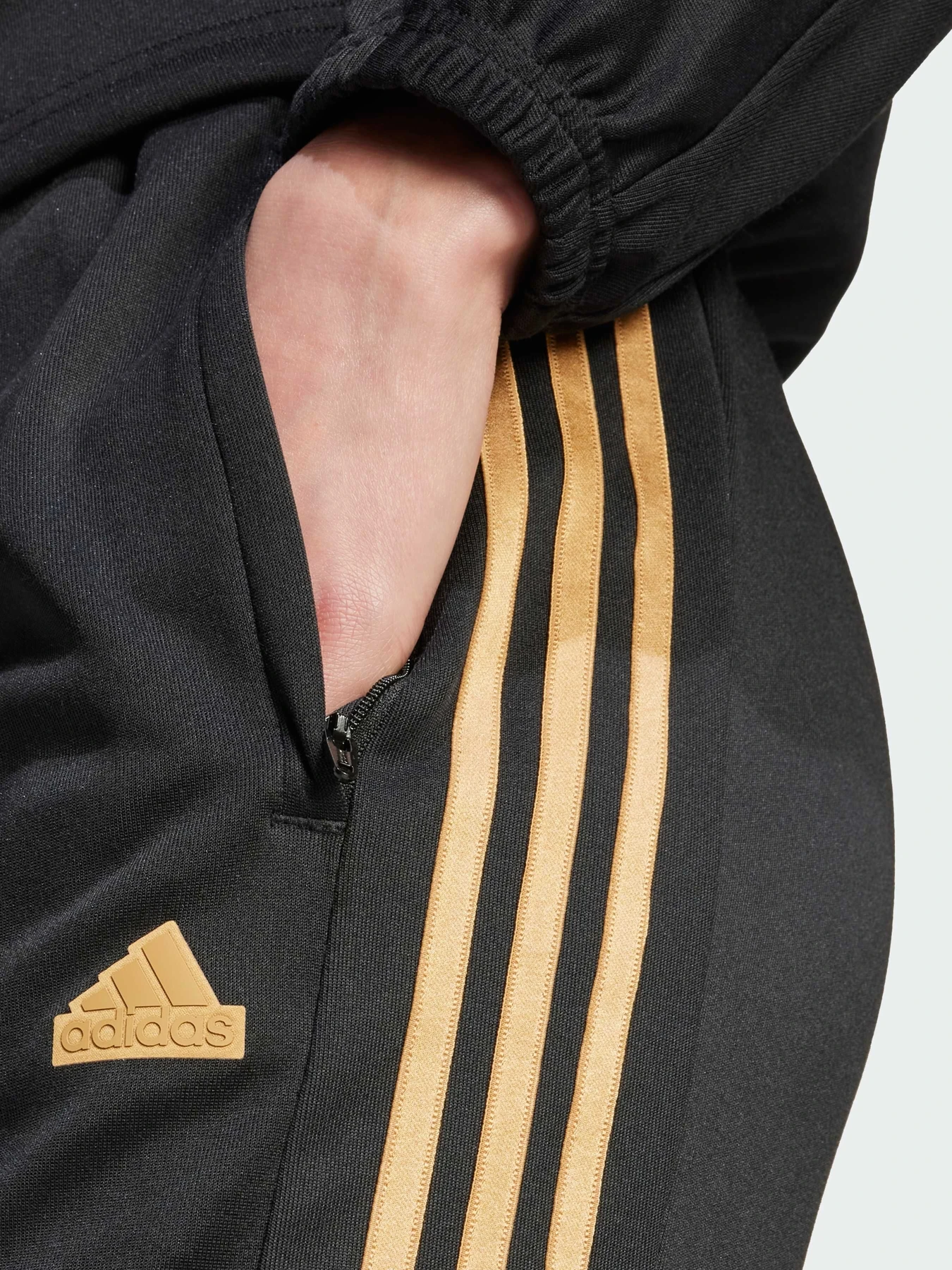 Брюки Adidas Tiro модель IW6799 Фото