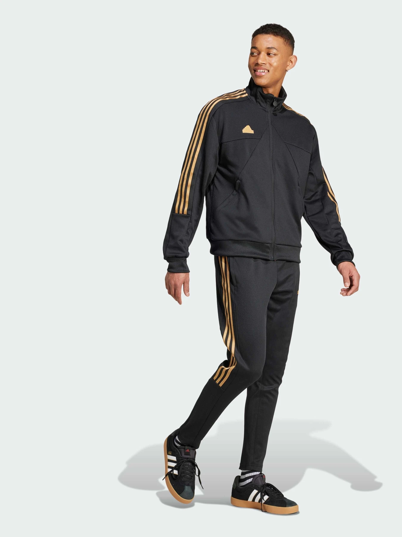 Худи и свитшоты Adidas Tiro модель IW8866 Фото