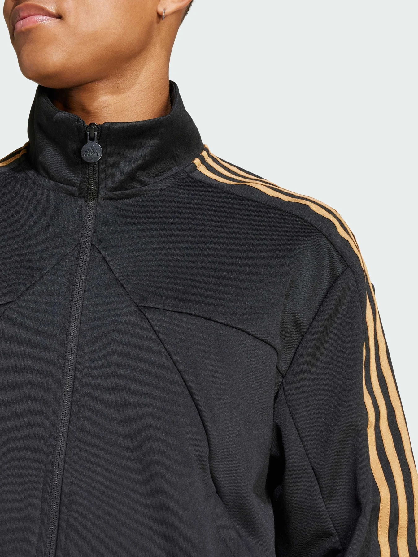 Худи и свитшоты Adidas Tiro модель IW8866 Фото