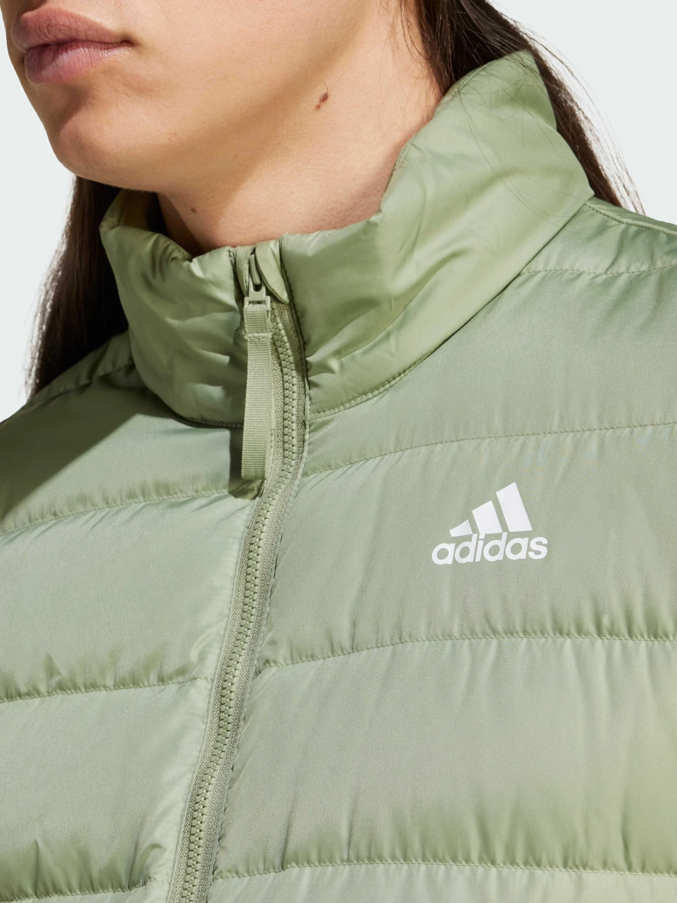 Куртки и дубленки Adidas модель IX8912 Фото