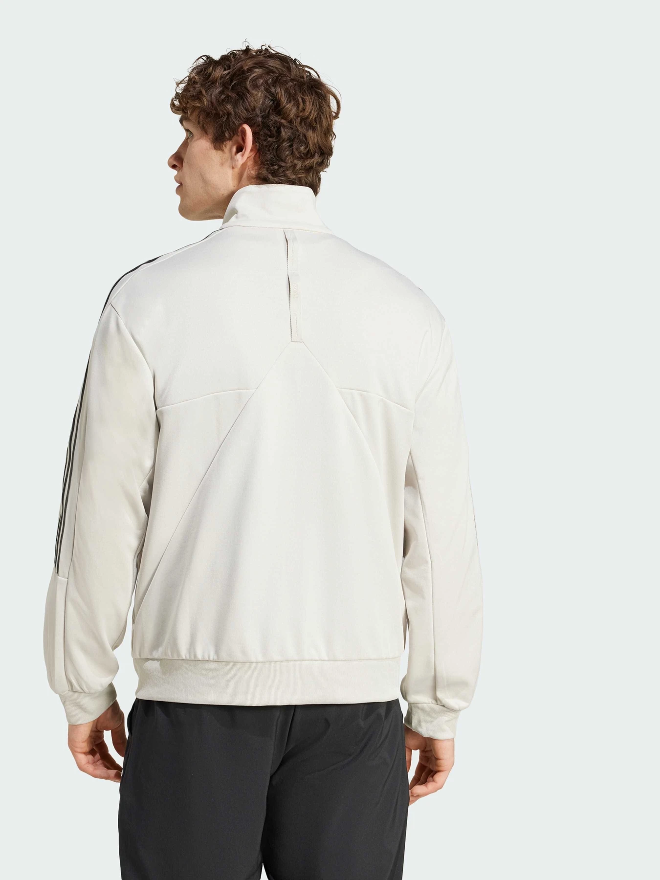 Худи и свитшоты Adidas Tiro модель IY4286 Худи и свитшоты Adidas Tiro модель IY4286 Фото