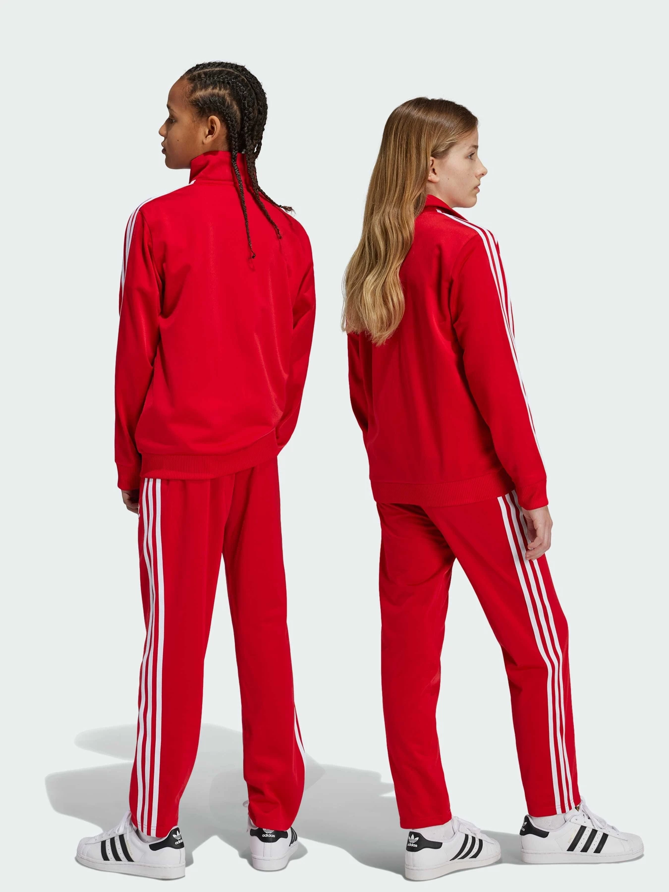 Брюки Adidas Adicolor модель IY9806 Брюки Adidas Adicolor модель IY9806 Фото