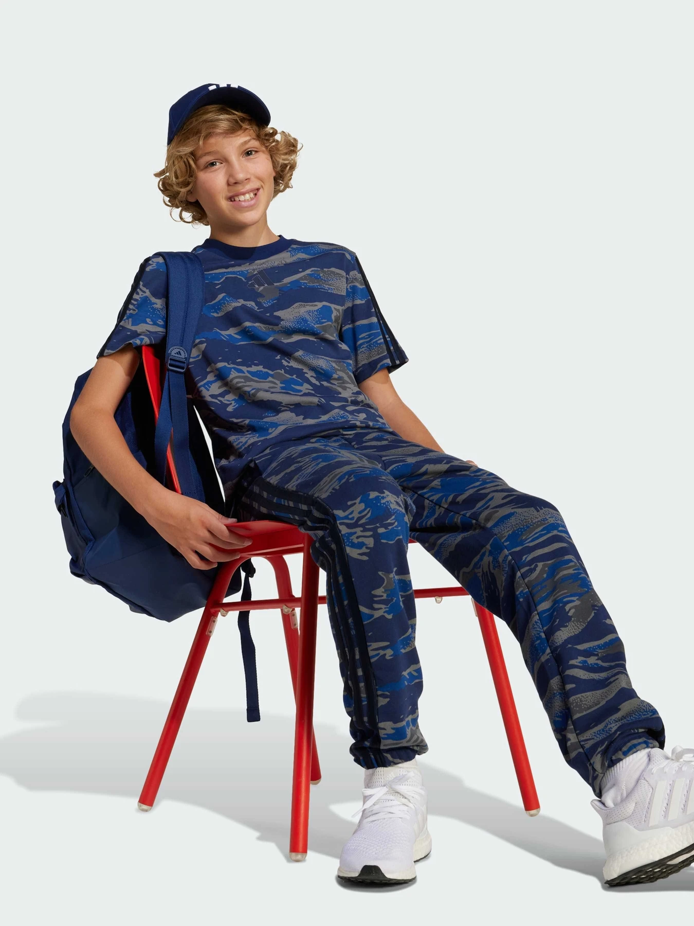 Футболки і поло Adidas модель JC7490 Футболки і поло Adidas модель JC7490 Фото
