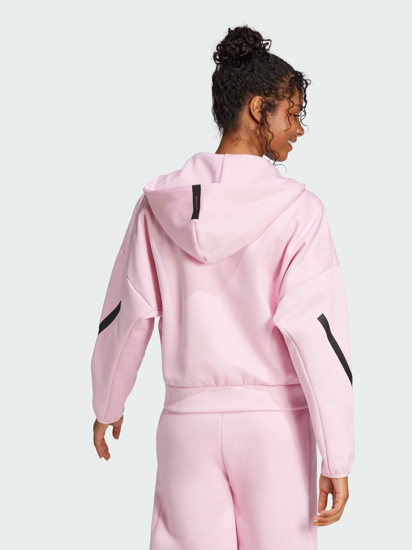 Худі та світшоти Adidas ZNE модель JC5393 Худі та світшоти Adidas ZNE модель JC5393 Фото