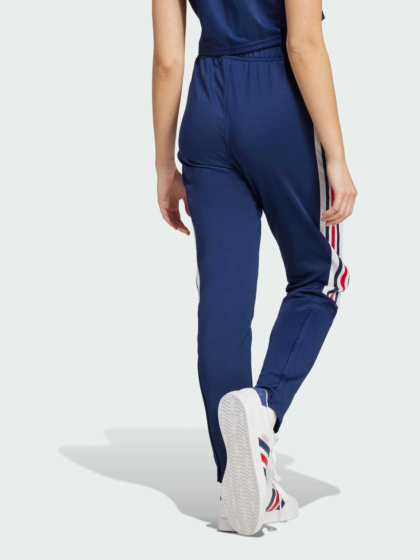 Брюки Adidas Tiro модель IZ2066 Фото