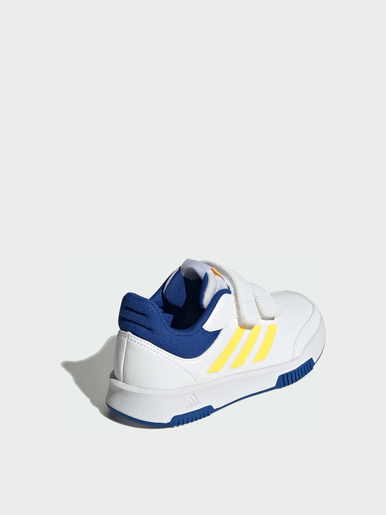 Кроссовки Adidas модель IG8581 Кроссовки Adidas модель IG8581 Фото