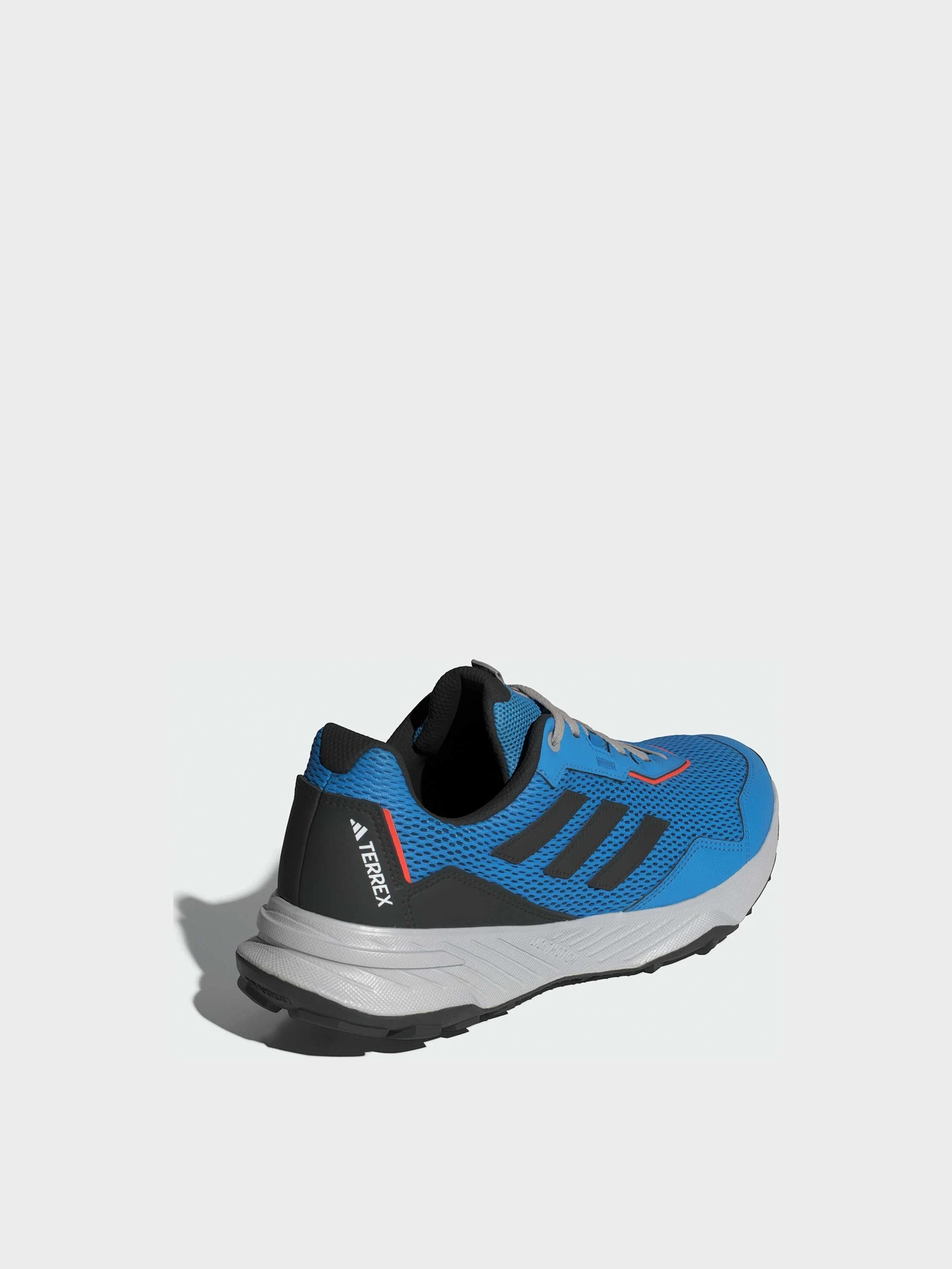 Кроссовки Adidas модель IH0996 Кроссовки Adidas модель IH0996 Фото