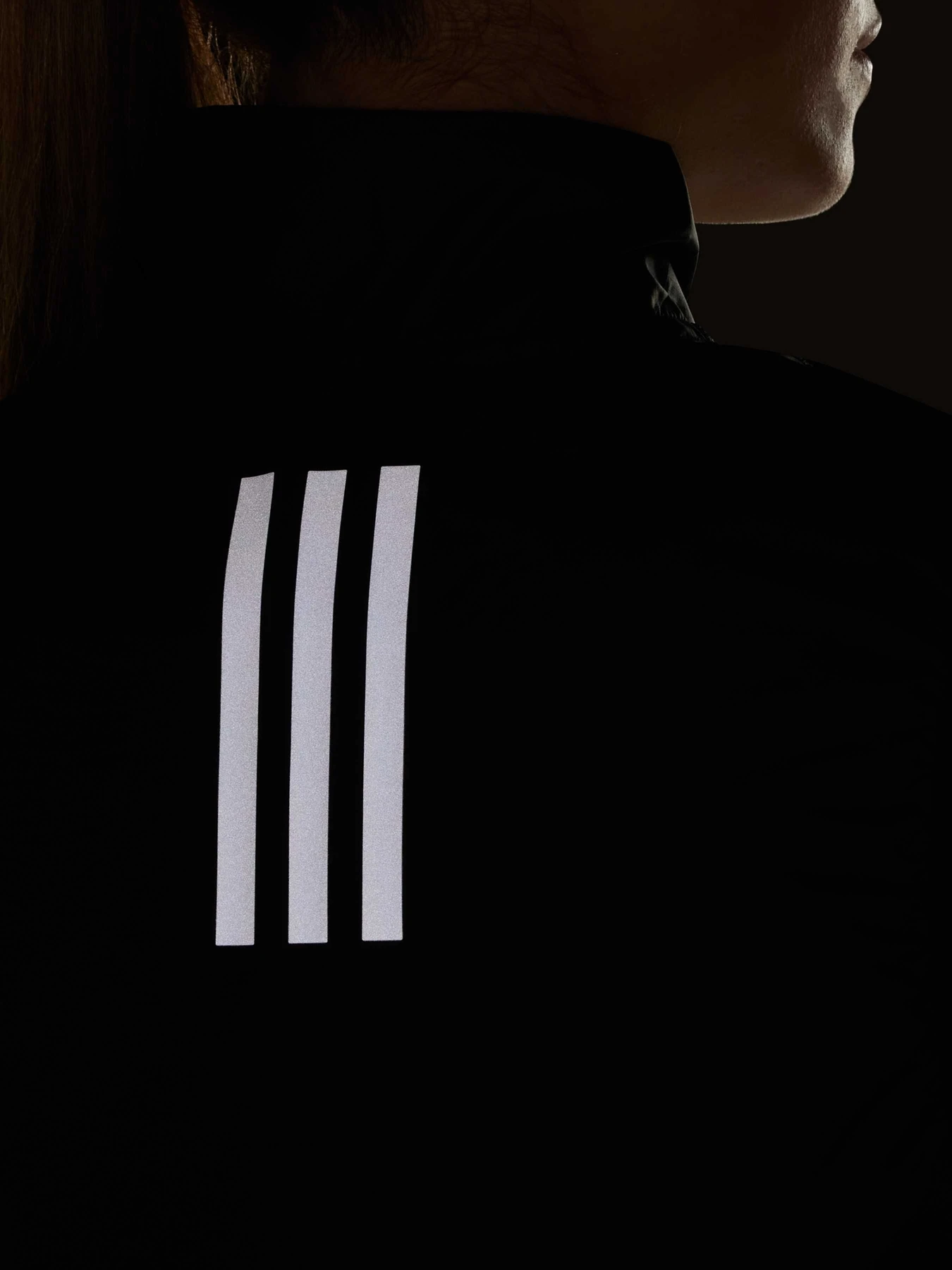 Куртки и дубленки Adidas модель IK7446 Фото