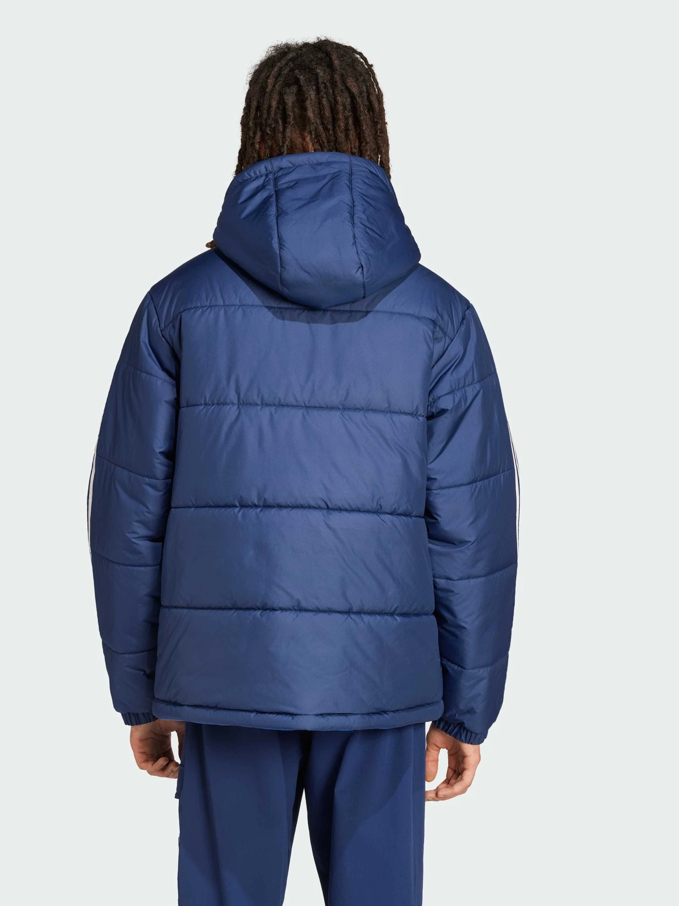 Куртки и дубленки Adidas Adicolor модель JD9073 Куртки и дубленки Adidas Adicolor модель JD9073 Фото
