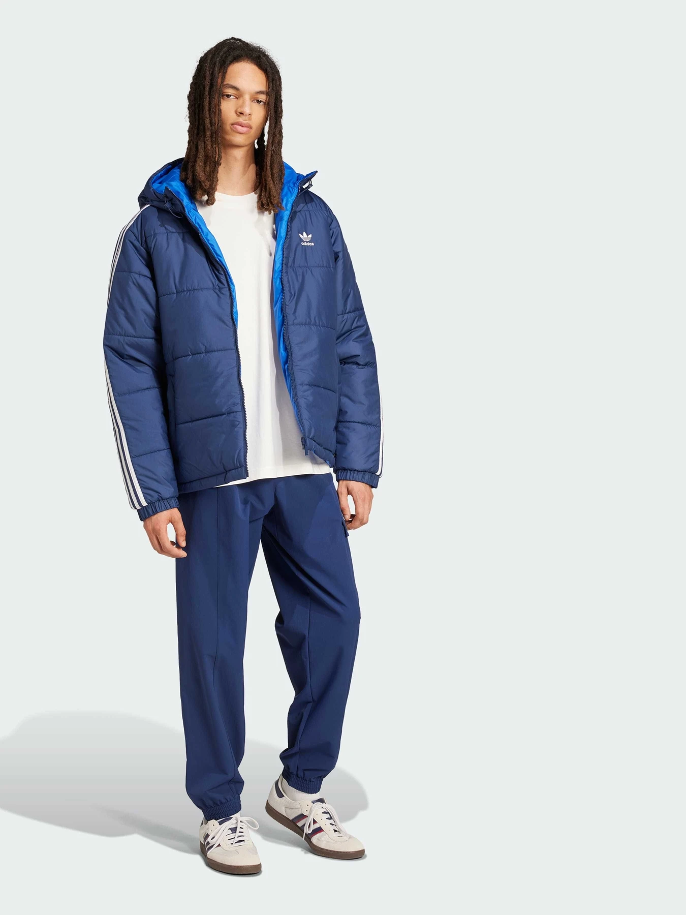 Куртки и дубленки Adidas Adicolor модель JD9073 Куртки и дубленки Adidas Adicolor модель JD9073 Фото