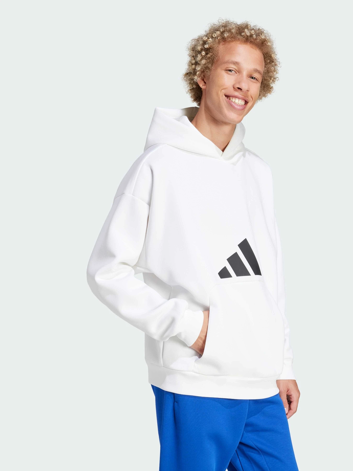 Худи и свитшоты Adidas модель JD4892 Худи и свитшоты Adidas модель JD4892 Фото