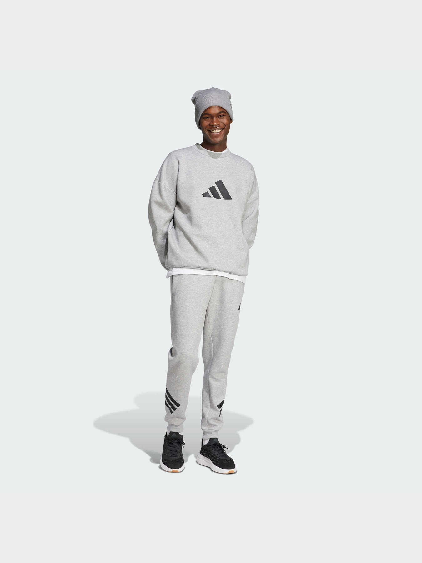 Худі та світшоти Adidas модель JD4902 Худі та світшоти Adidas модель JD4902 Фото