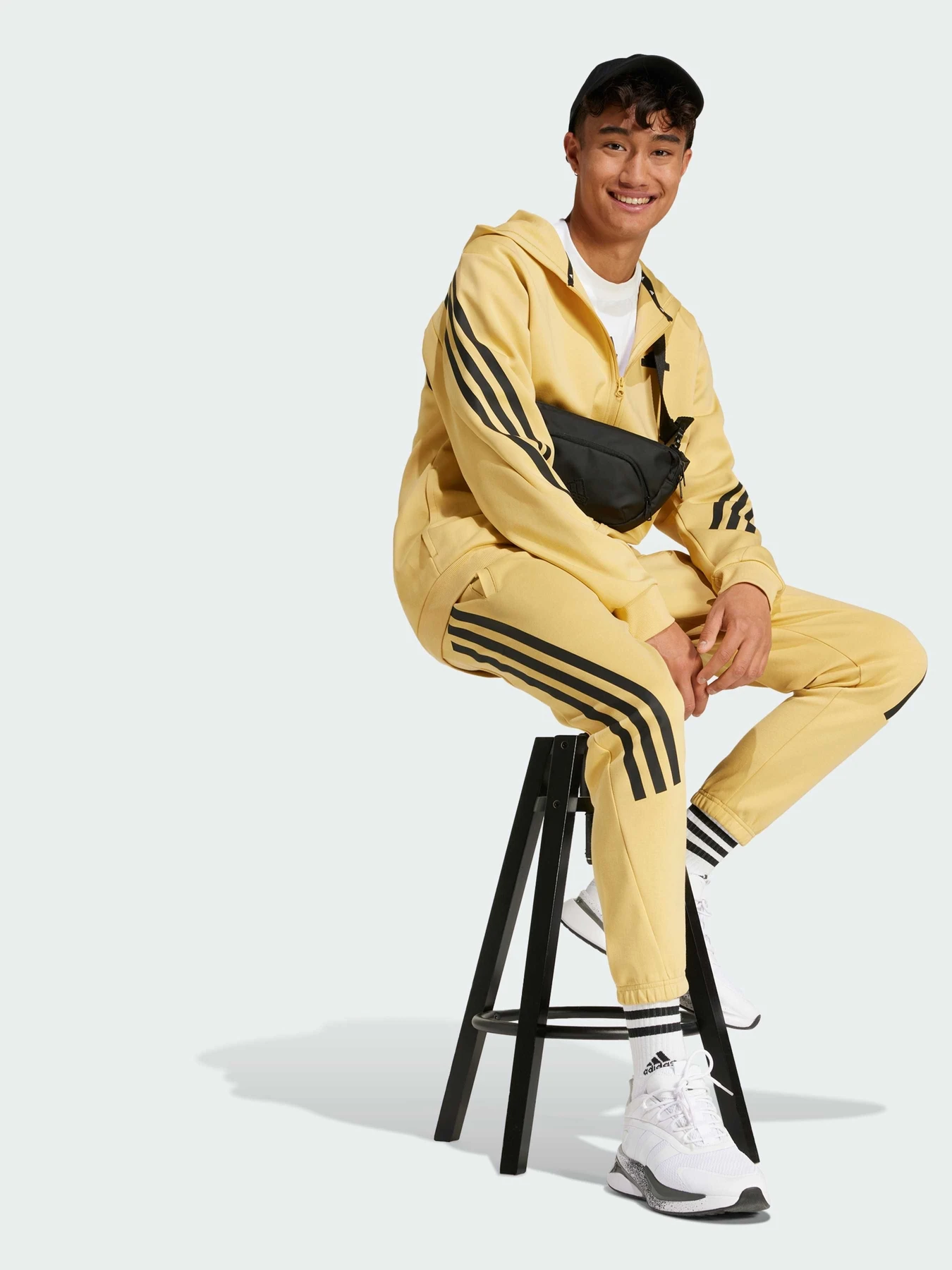 Штани Adidas 3 Stripes модель JE5703 Фото