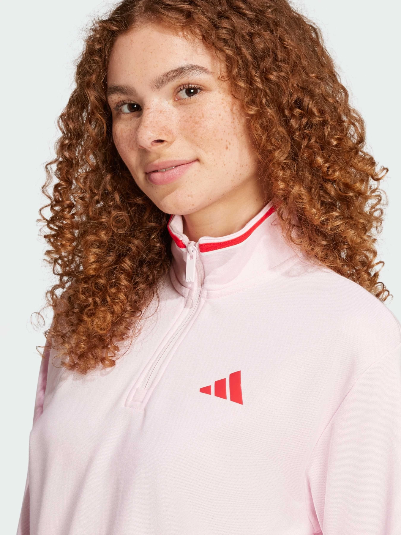 Худи и свитшоты Adidas модель JG4174 Худи и свитшоты Adidas модель JG4174 Фото