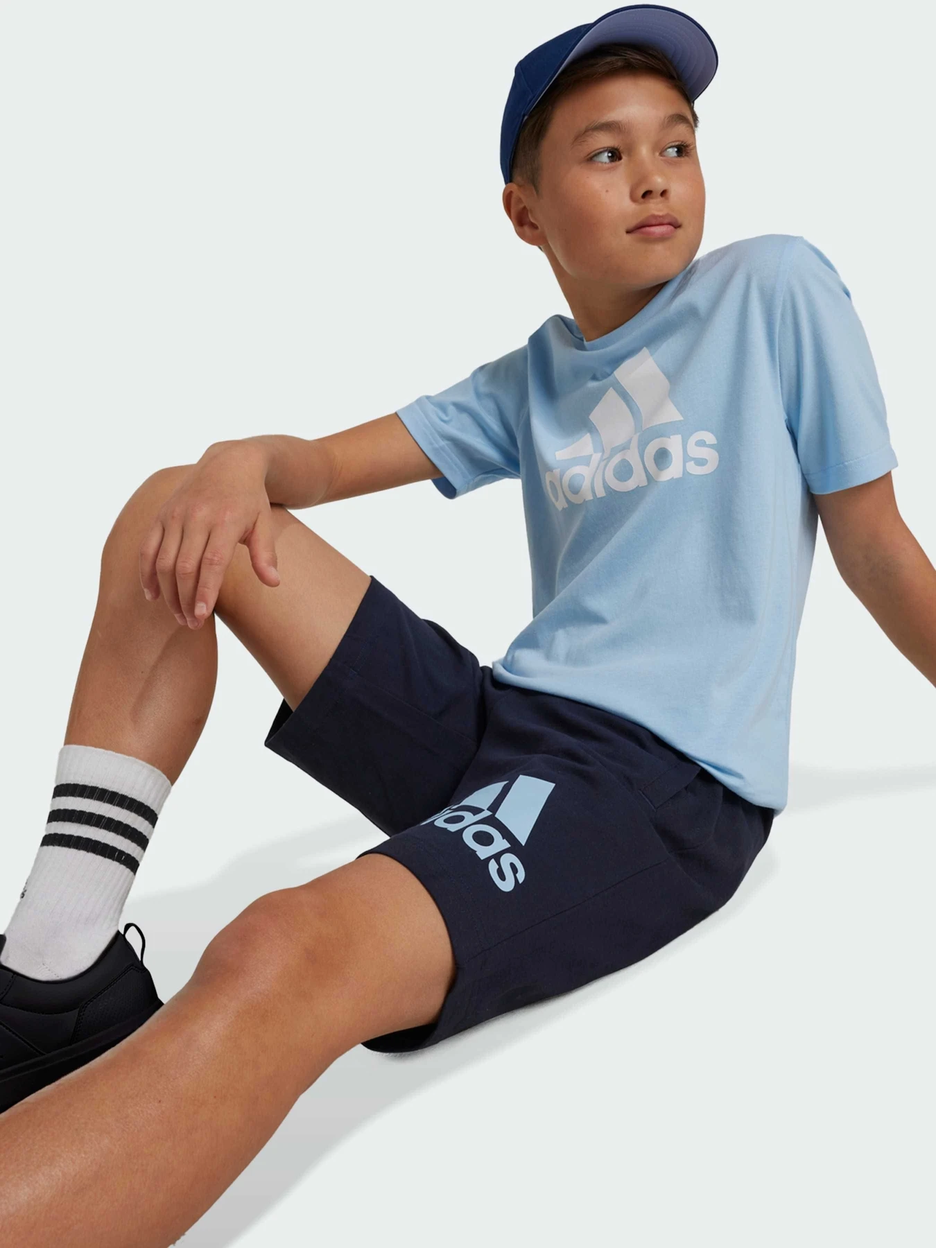 Шорты Adidas модель JF8748 Шорты Adidas модель JF8748 Фото
