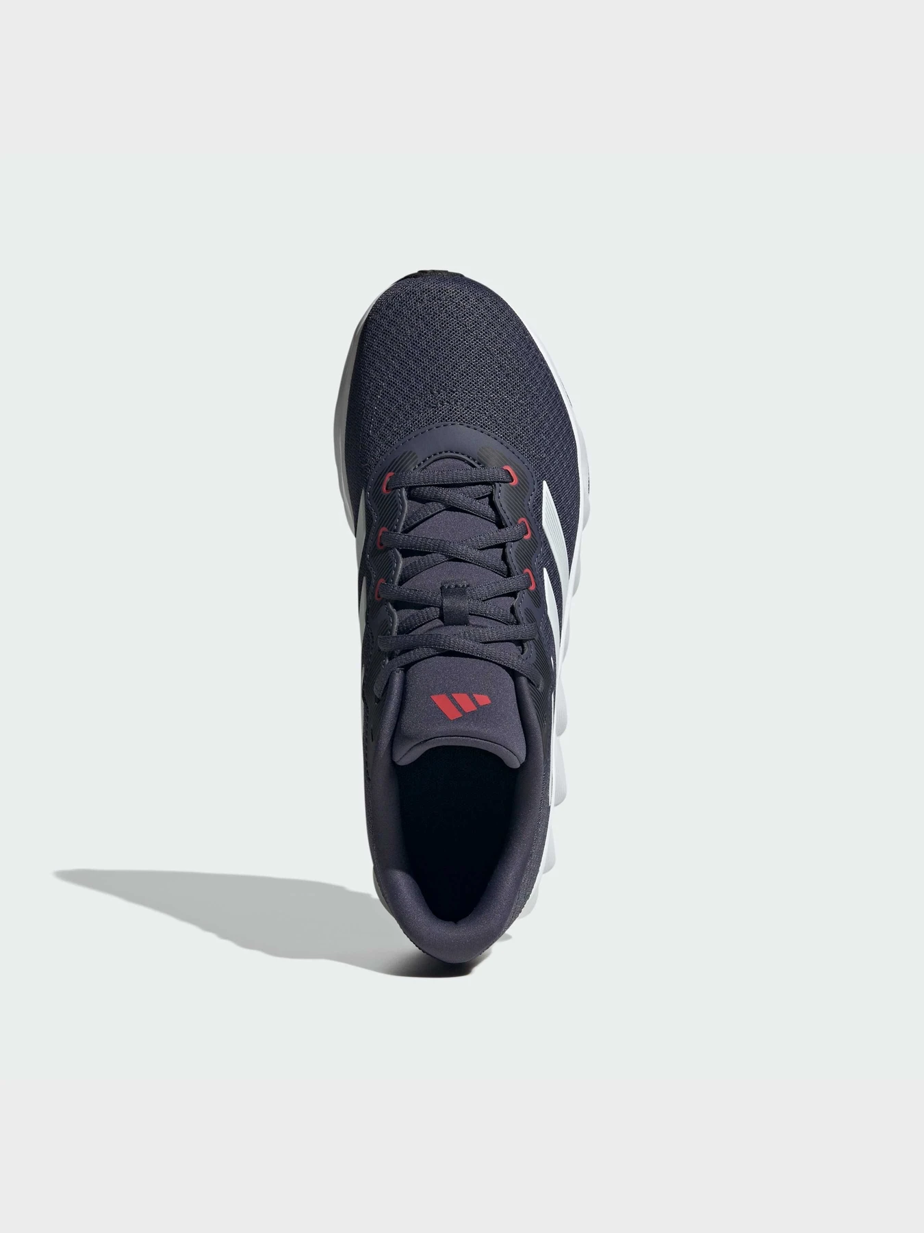 Кроссовки Adidas модель ID8329 Кроссовки Adidas модель ID8329 Фото