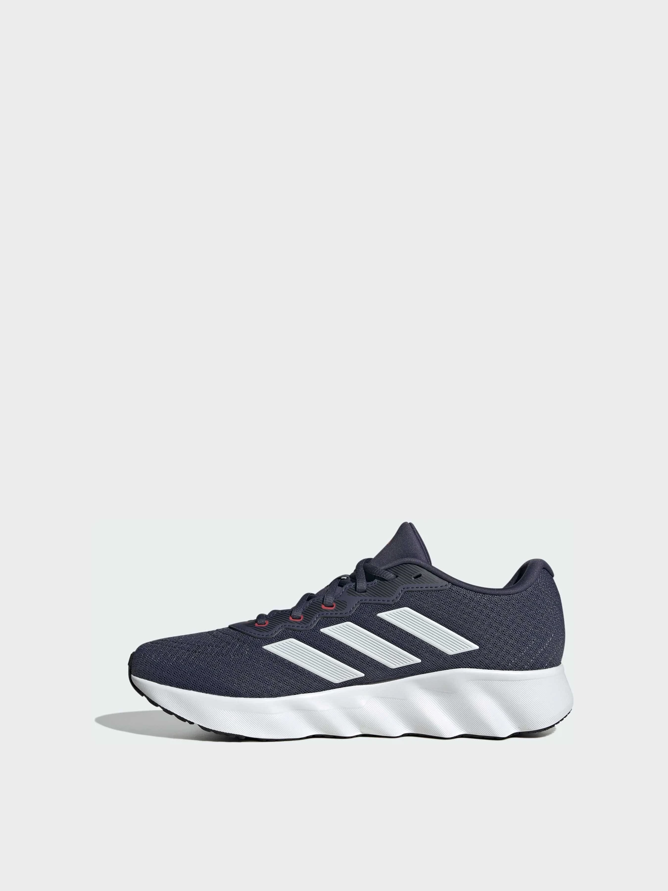Кроссовки Adidas модель ID8329 Кроссовки Adidas модель ID8329 Фото