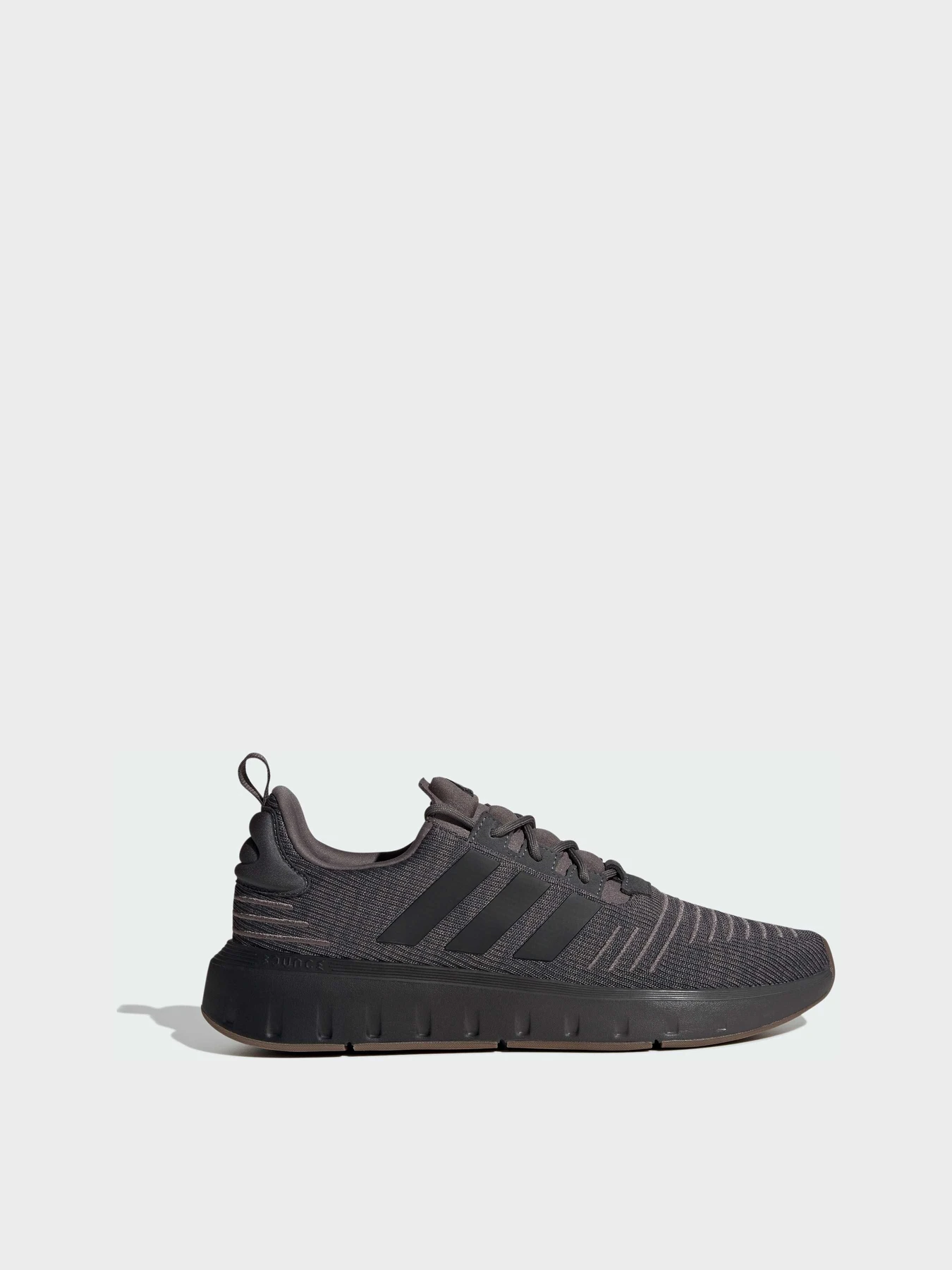 Кроссовки Adidas Swift модель IE6324 Кроссовки Adidas Swift модель IE6324 Фото